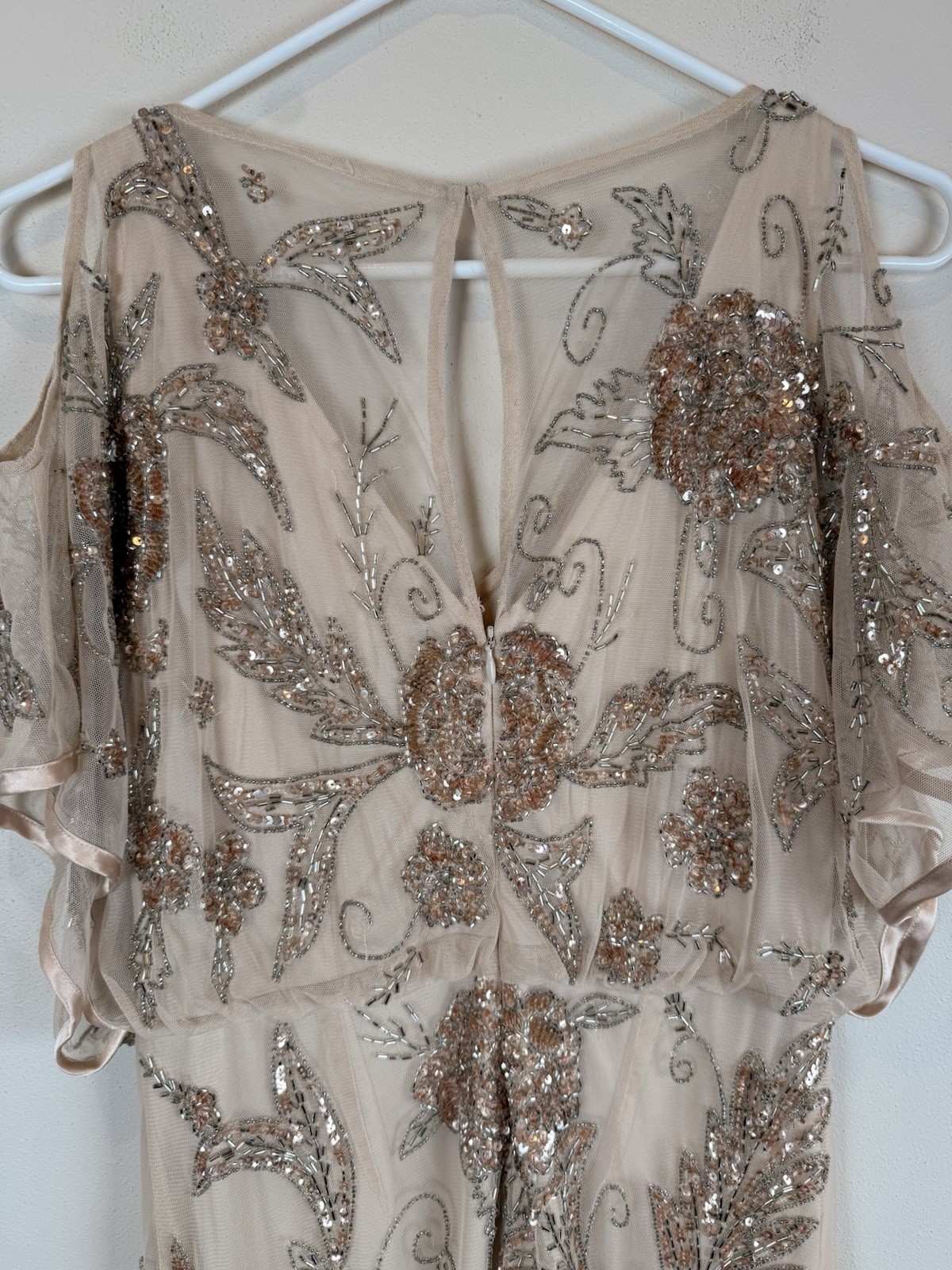 Aidan Mattox Beaded Sequin V-Neckline Blouson Mini Dress Silver Gold Sz 6