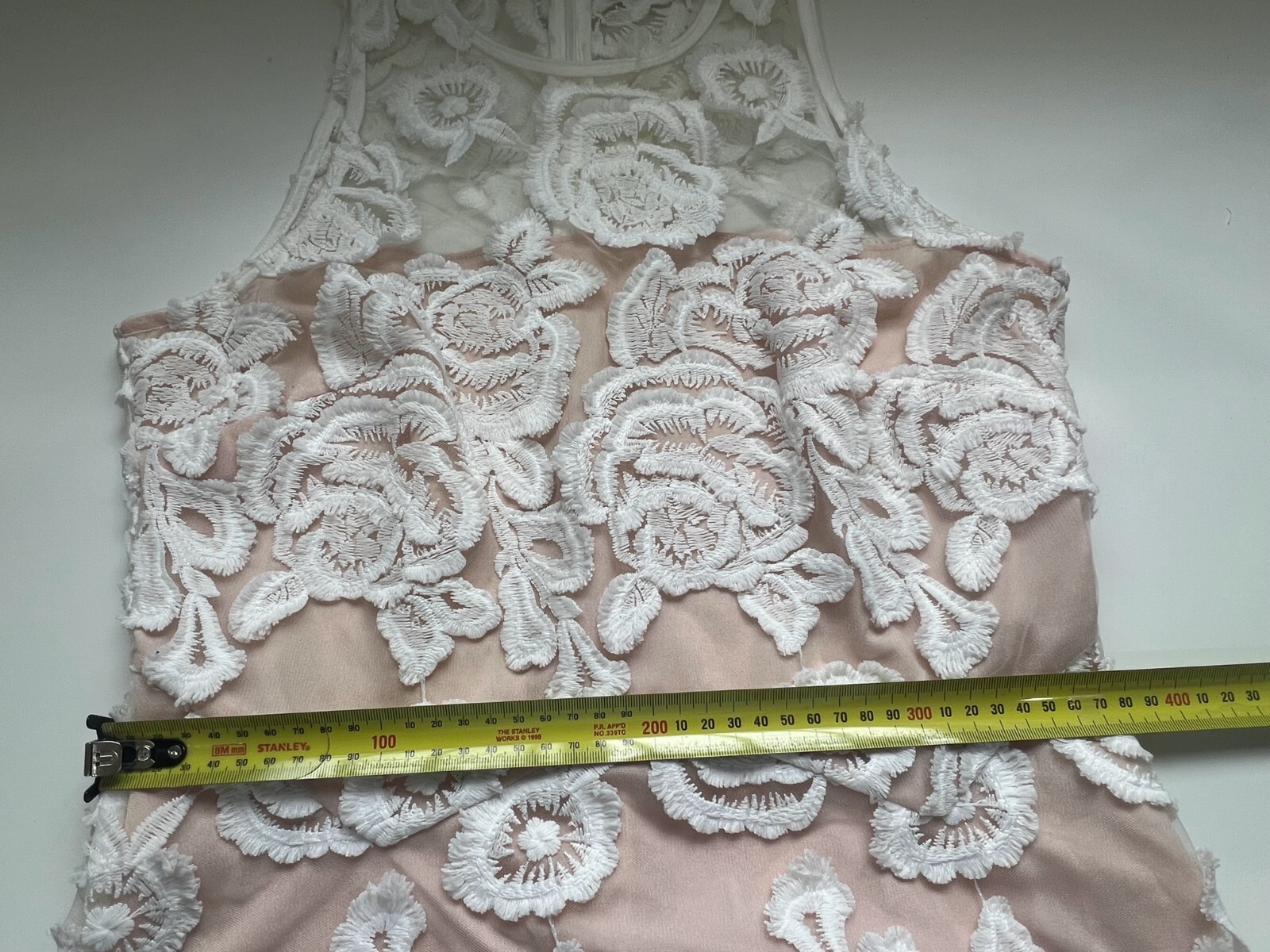 Scanlan Theodore White Sleeveless Rosebud Lace Dress 8 XS