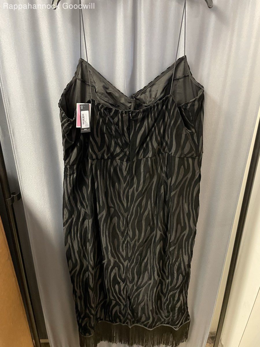 Pretty Little Thing Plus Black Zebra Print Ruched Tassel Midi Dress NWT Sz 20