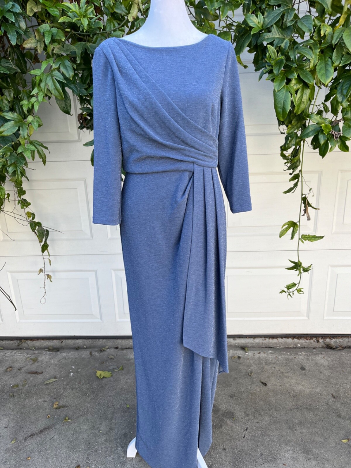 Women’s ADRIANNA PAPELL size 4 Blue Short Sleeve Crew Neck Maxi Formal Dress