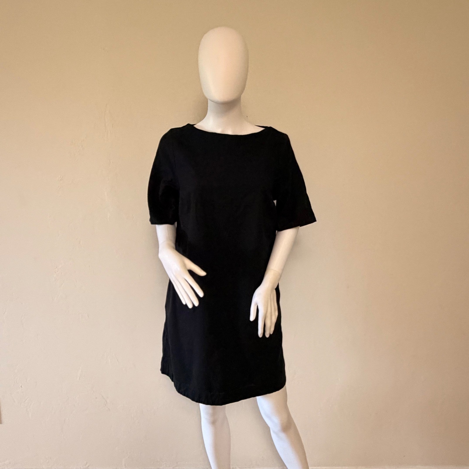 Abercrombie & Fitch Black Women’s Short Sleeve Shift Dress Size M Tall