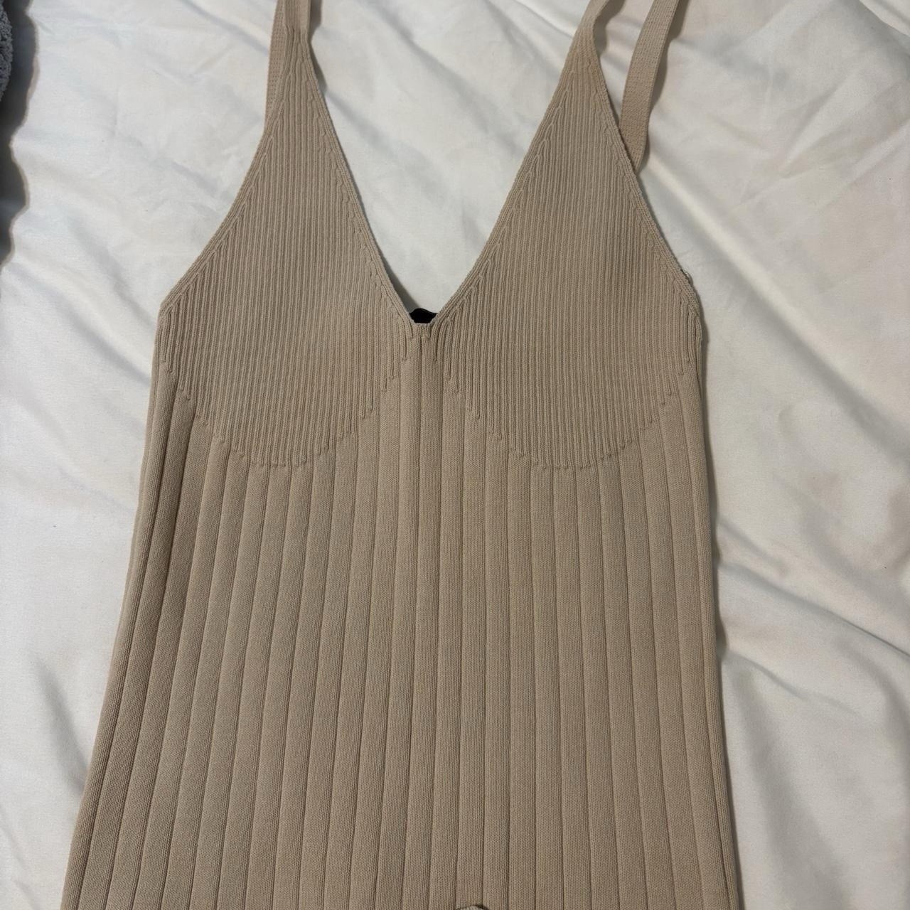 Zara Beige Ribbed Knit V-Neck Tank Top Size Small