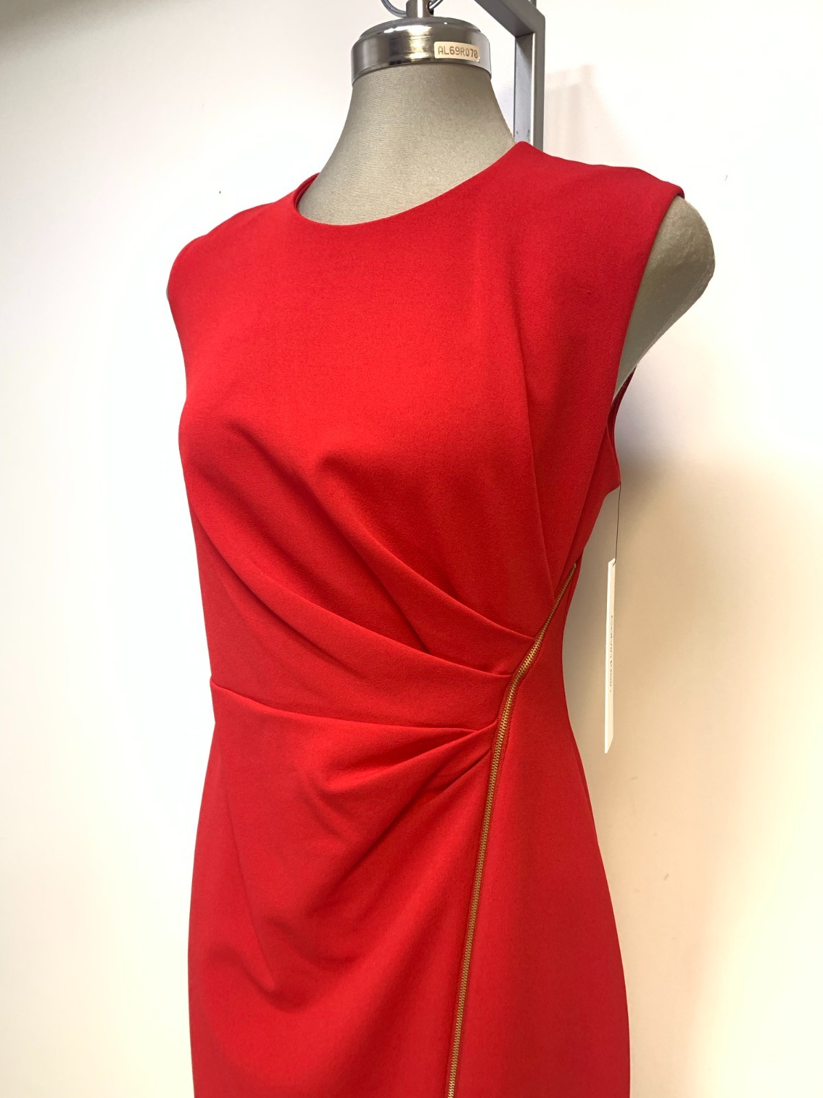 New! CALVIN KLEIN Exquisite True RED Sheath Dress Size 10 NWT