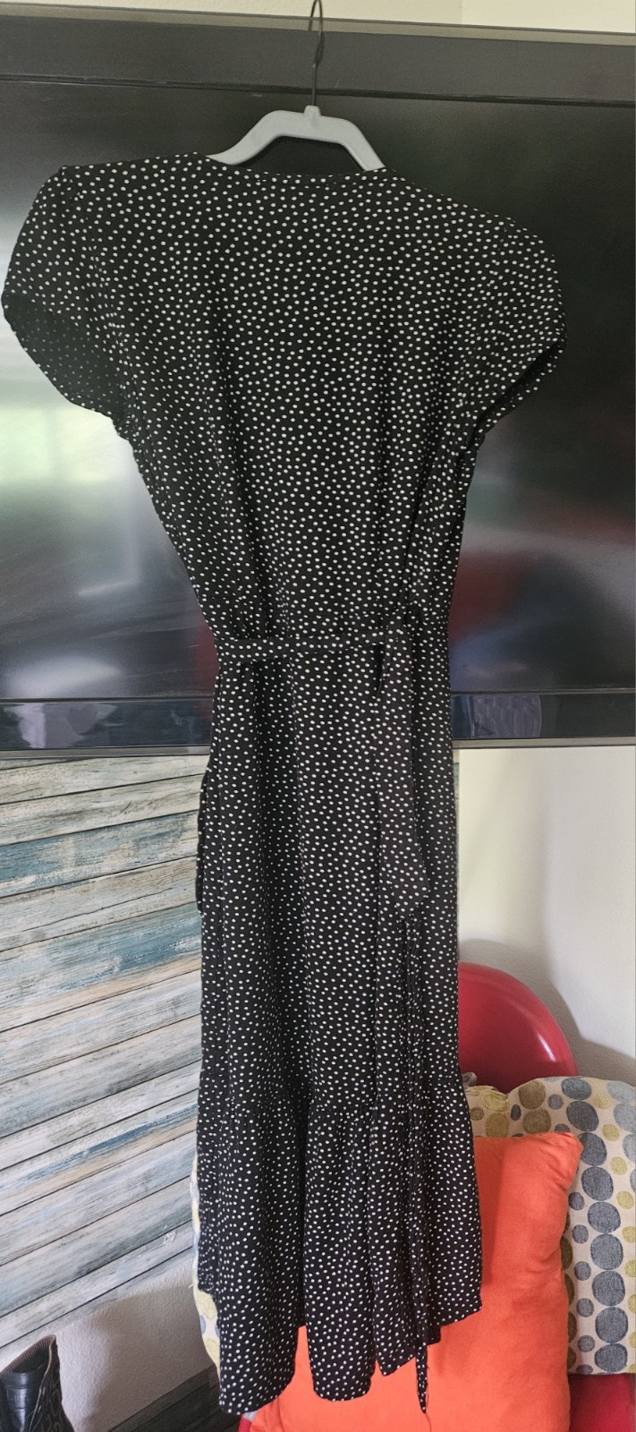Abercrombie & Fitch Black/White Polka Dot Wrap V-Neck Ruffle Midi Dress M