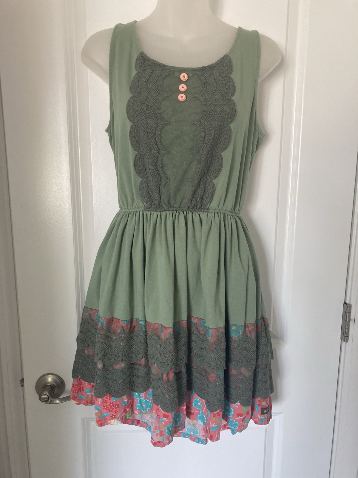 Matilda Jane Women’s Sundress Graduated Hem Tiered Lace Accents Size Medium