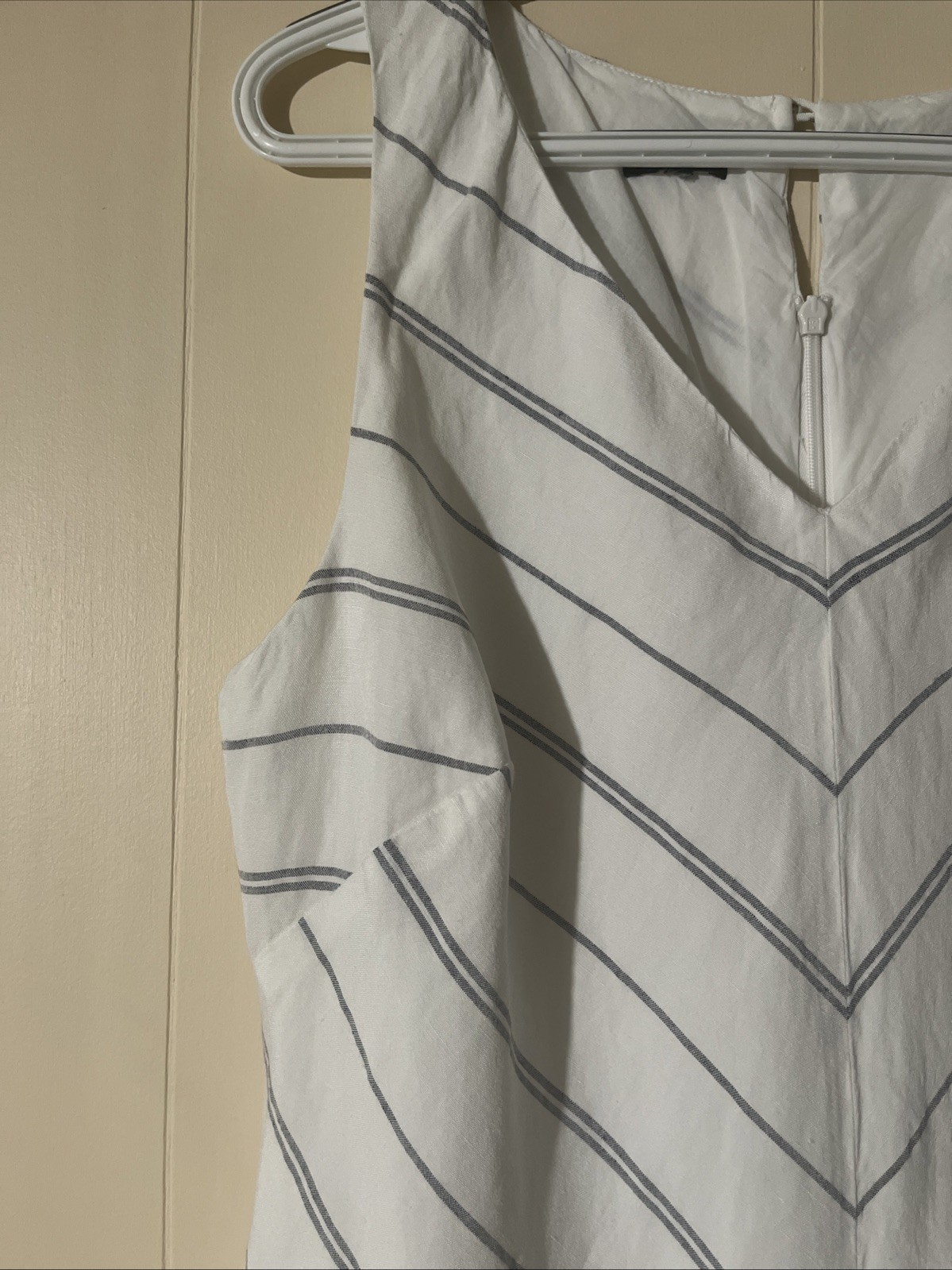 Talbots Petite Small White Gray Stripe Chevron A-Line Sleeveless Dress P/S