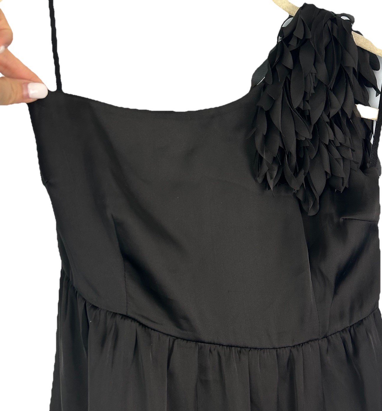 Francesca’s Black One Shoulder Cocktail Dress Y2K Sz M Ruffle Asymmetric Satin