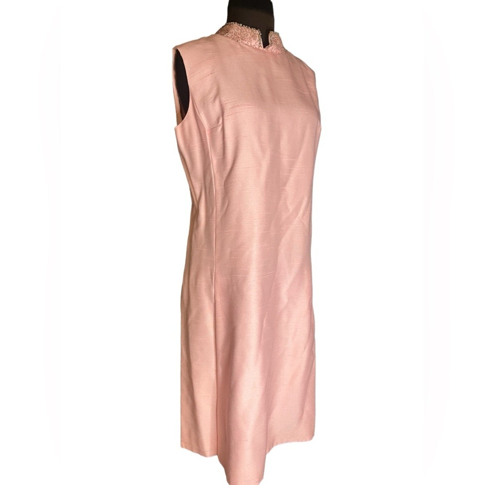 Vtg Pink Ladylike Jackie O Beaded Mandarin Collar Modest Shift Dress M