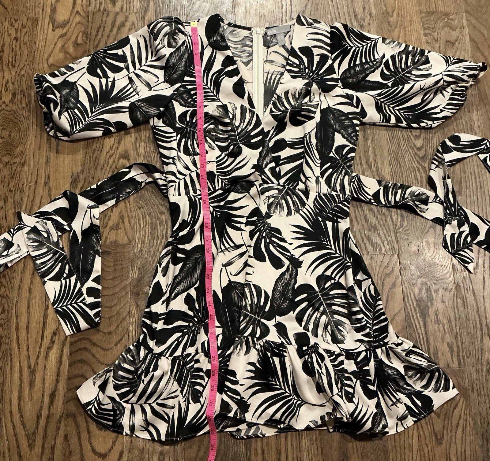 ASOS DESIGN Tropical Leaf Print Wrap Mini Dress Tie Waist Puff Sleeve US 6 NWOT