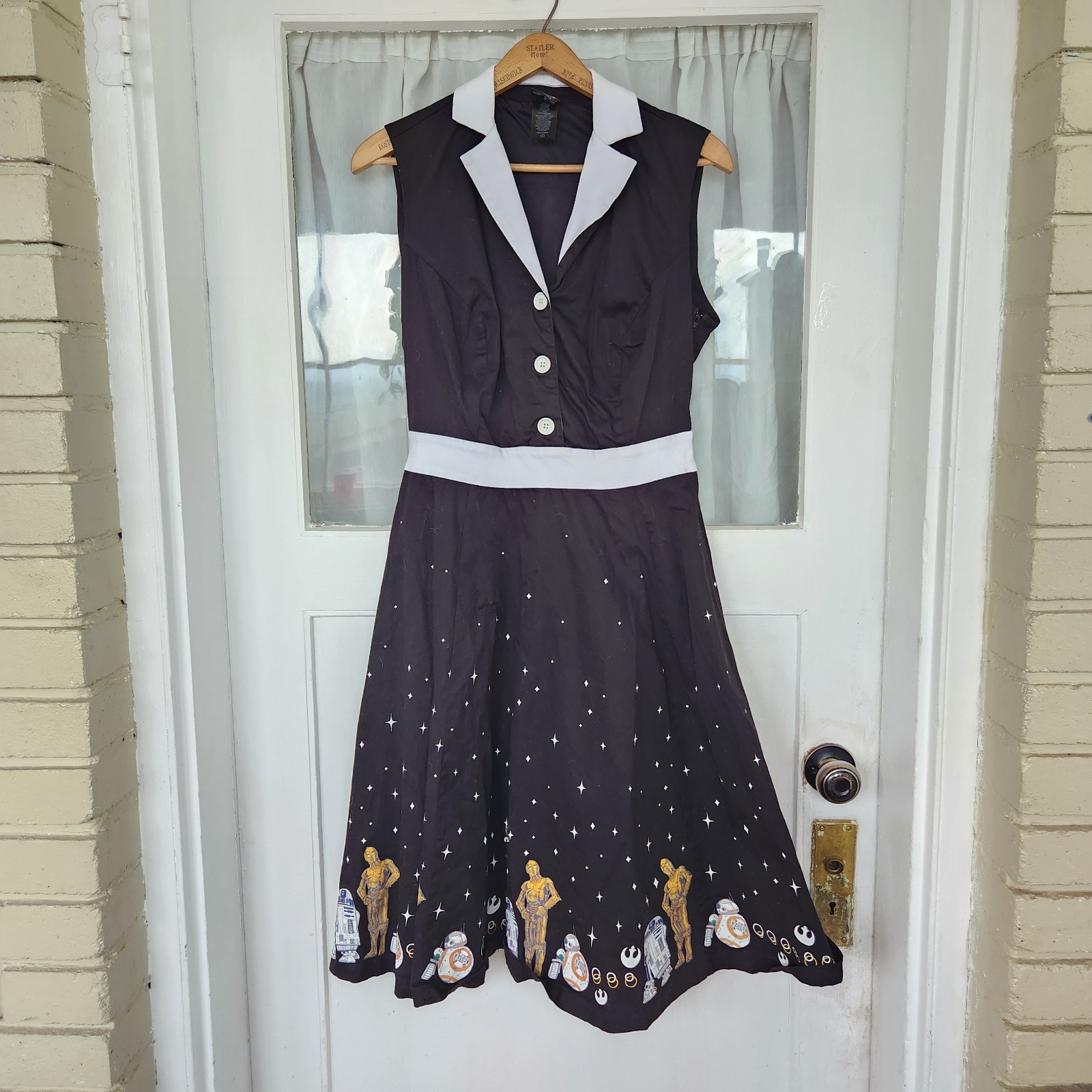 Her Universe Star Wars Droid Retro 50s Style Dress R2-D2 BB-8 C-3PO Pocket