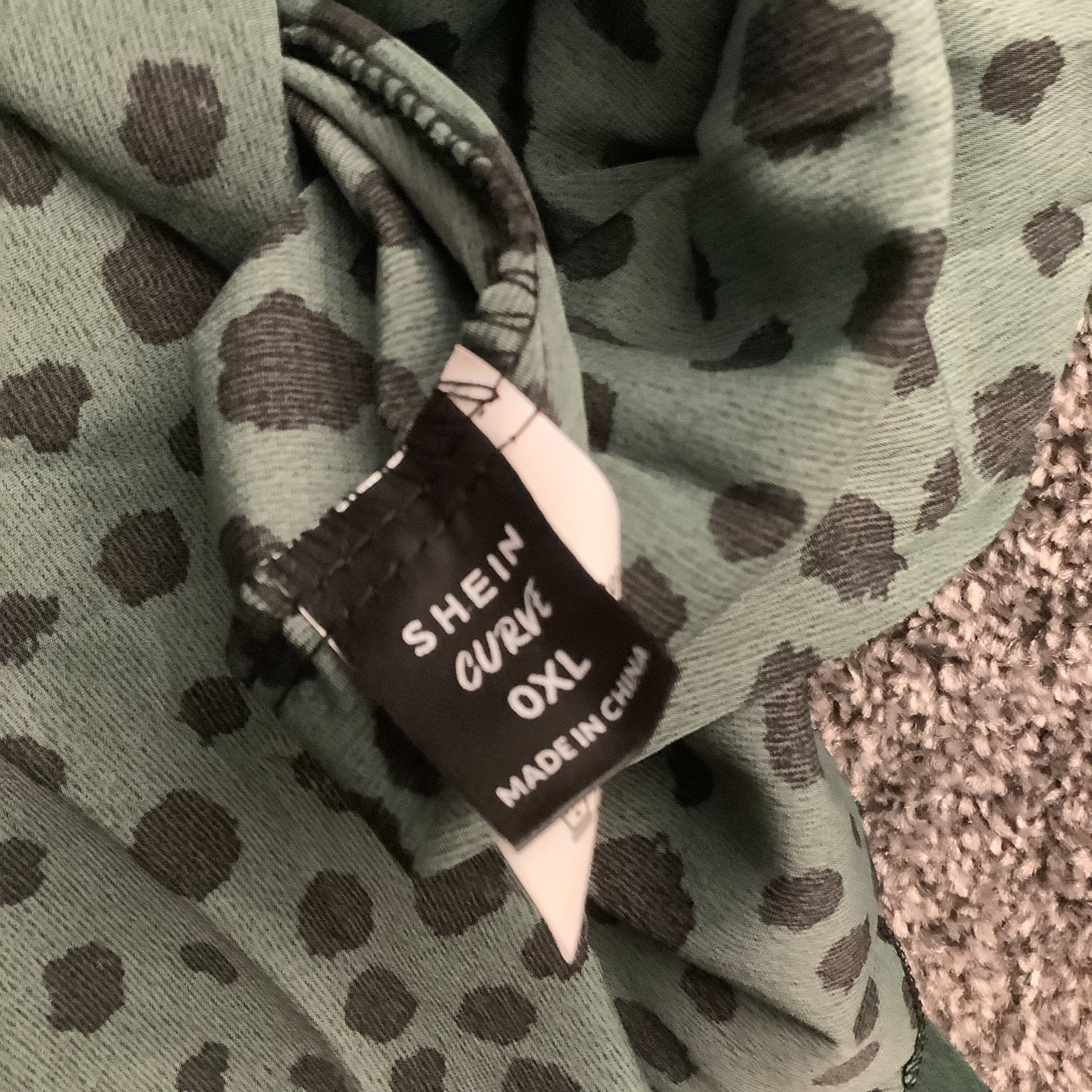 SHEIN Womens Wrap Dress Green Polka Dot 47in Length Curve Oxl 95% Polyester
