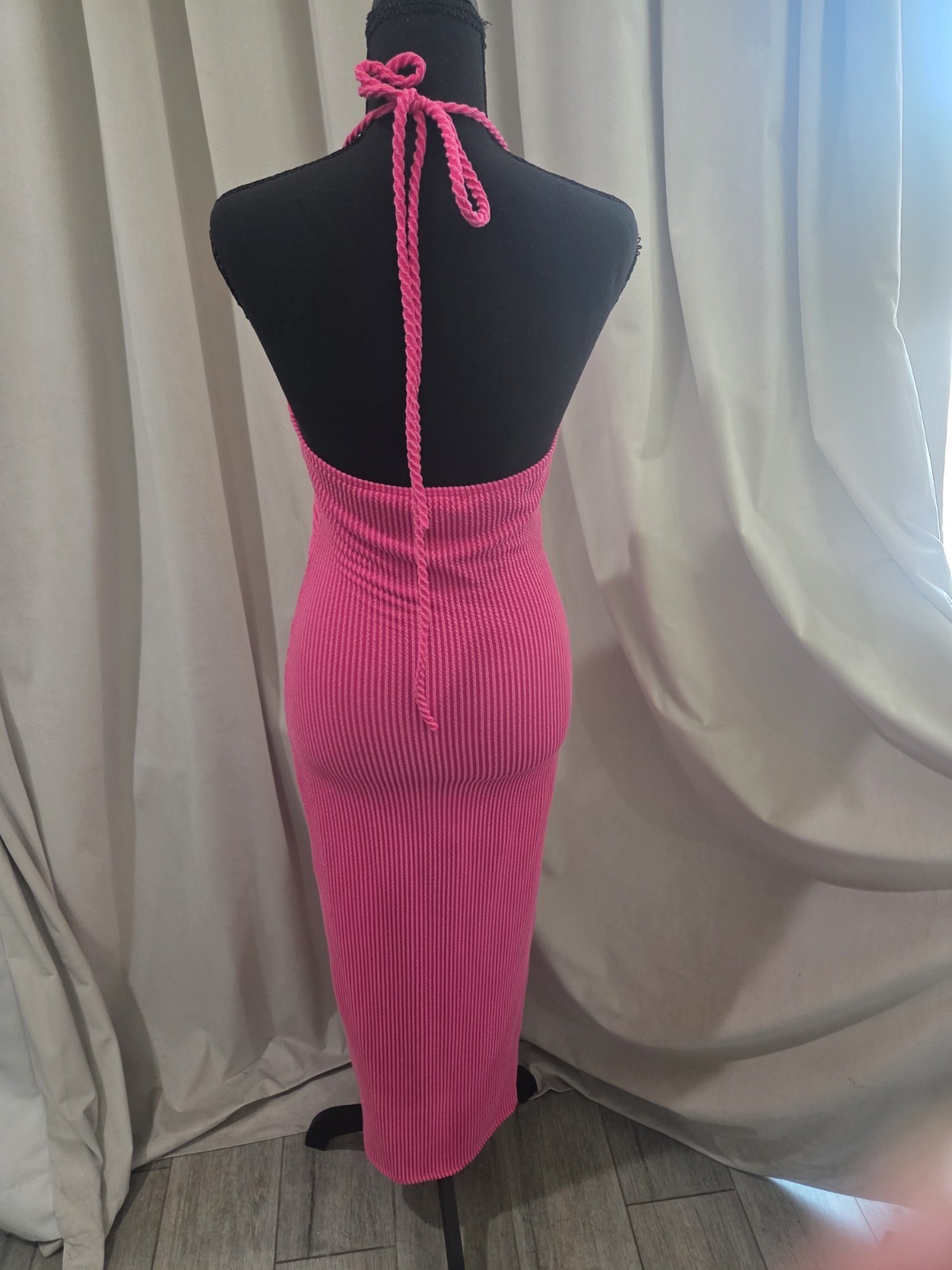 MISTYROSE Pink Solid Ribbed Knit Halter Tie Back Cut Out Stretch Maxi Dress S