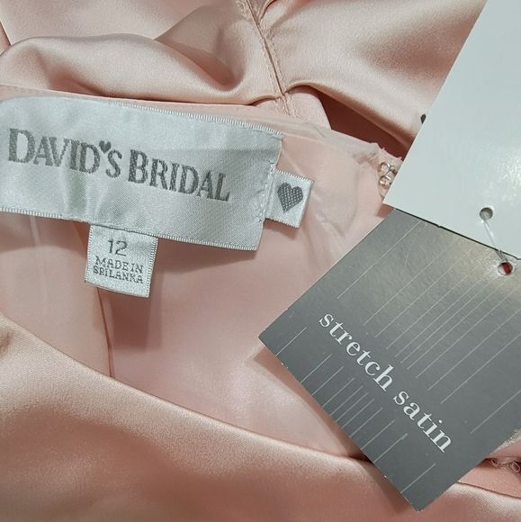 David’s Bridal Short Sleeve Petal Stretch Satin Knee Length Dress Sizes 12 & 14