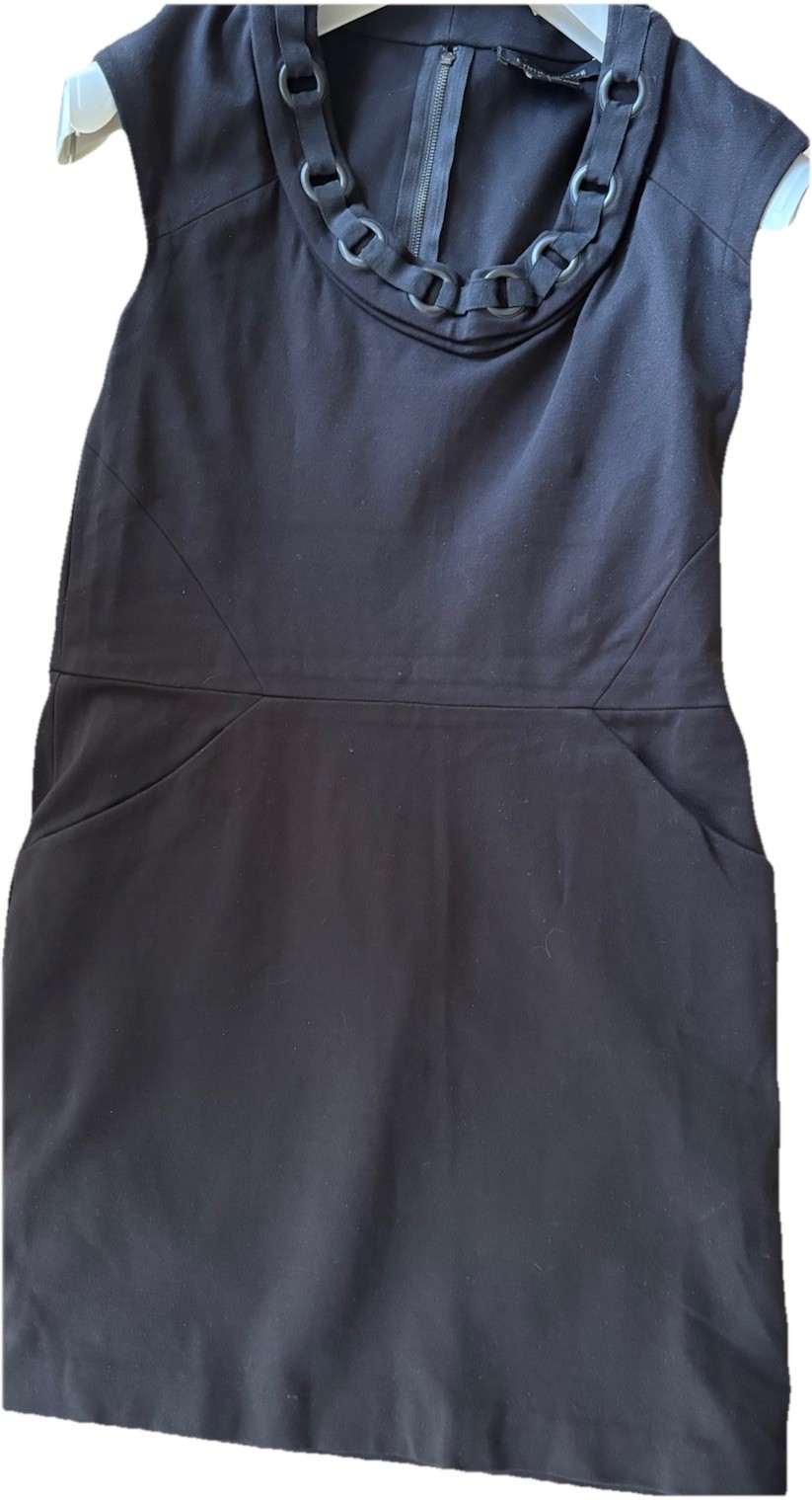 Cynthia Steffe Black Chain Accent Sheath Short Dress 8 Sleeveless