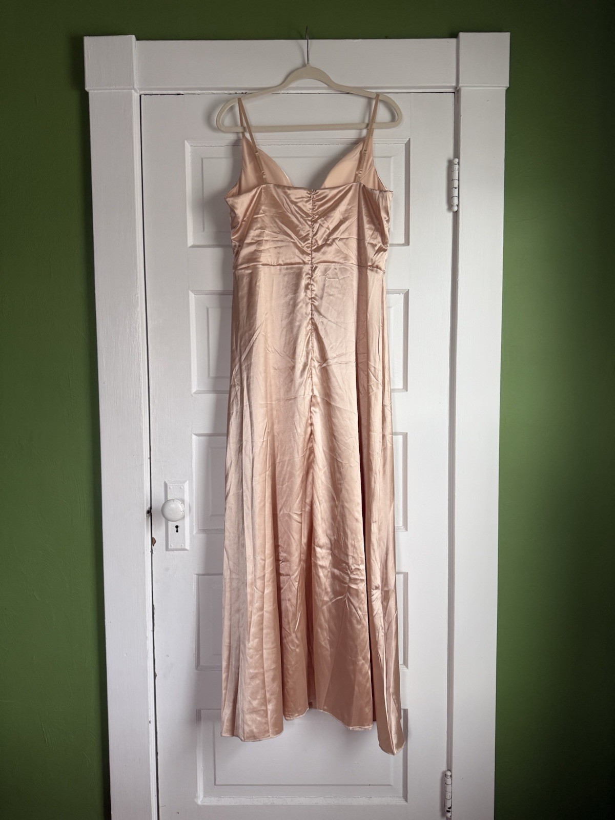 Full Length Rose Gold Silky Spaghetti Strap Gown Size 4XL (Fits Like XL)