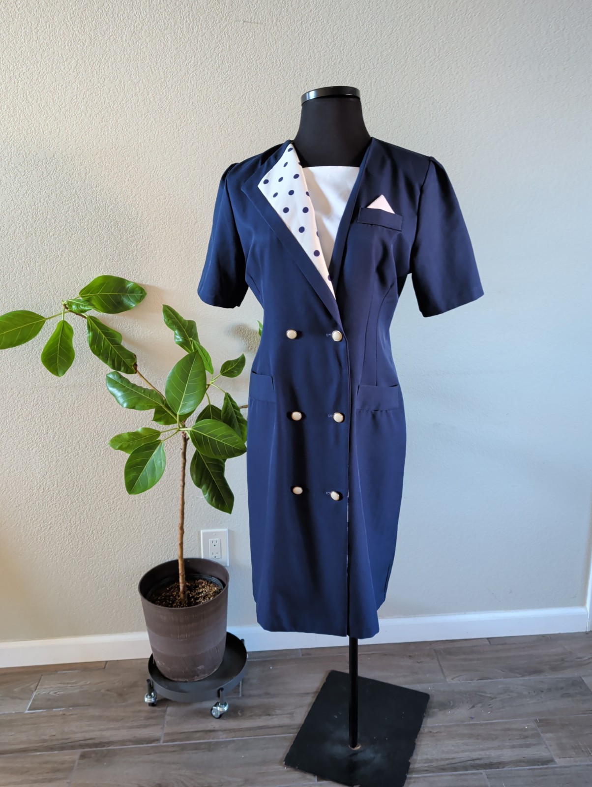 Vintage In Cinq 1980s Pencil Single Breasted Shoulder Pads Suit Dress Polka Dot