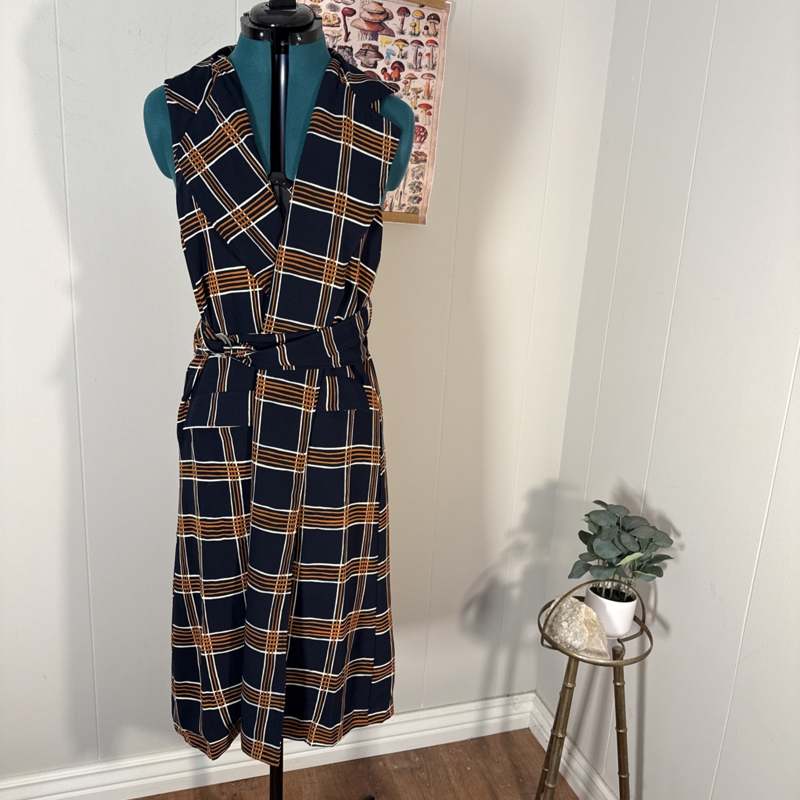 J.O.A Joa Los Angeles long sleeve plaid navy Shirt Dress Tie Front Size Medium