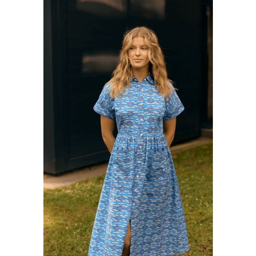 Olivia by Livro Lakelyn Midi Button Down Patch Pocket Dress in Flask Blue Small