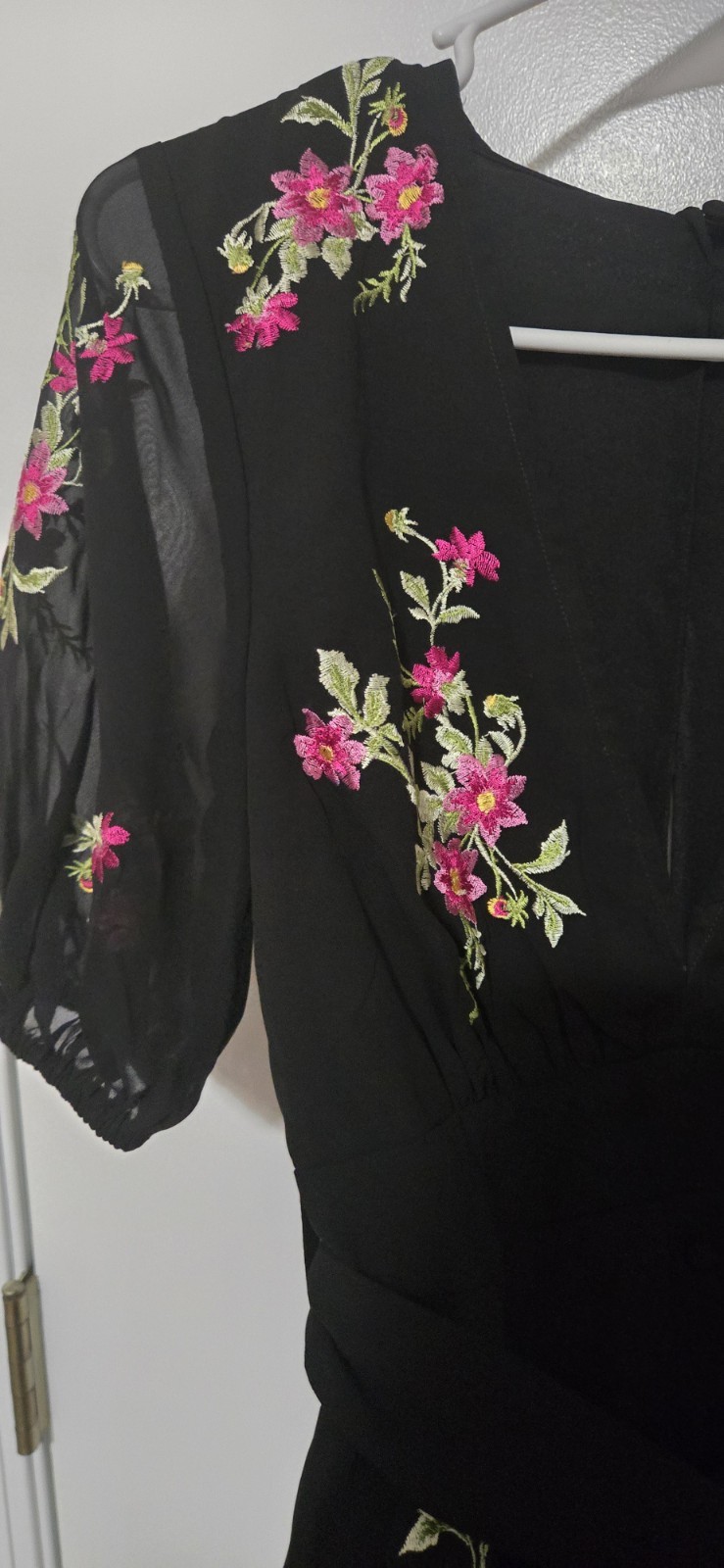 ASOS DESIGN Black Floral Embroidered V-Neck Puff Sleeve Mini Dress US 4