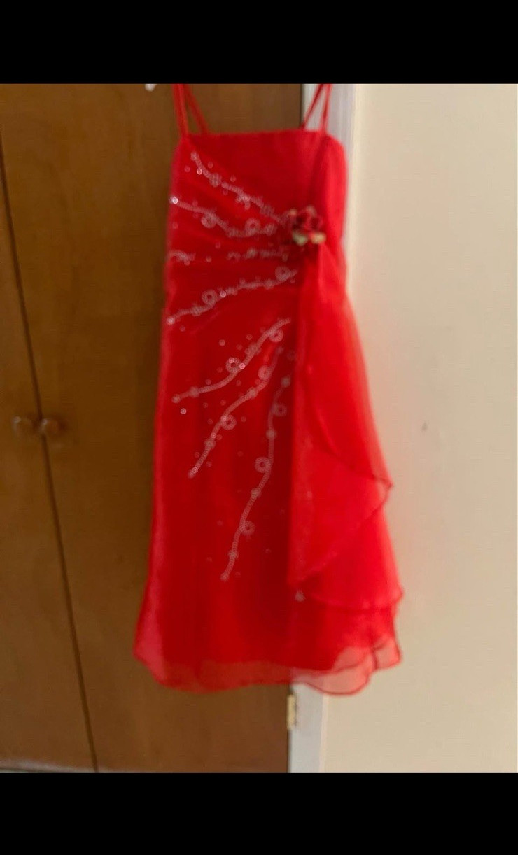 Women’s Size 8 Red Chiffon Beaded Bodice Bow Spaghetti Strap A-Line Dress