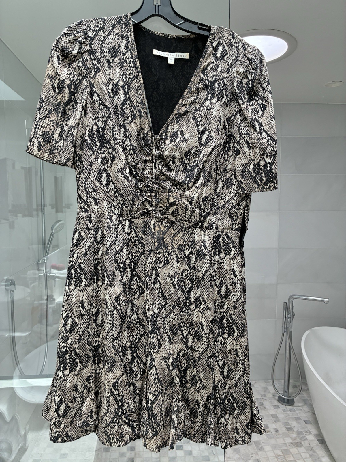 Veronica Beard Women’s Black/Beige Animal Print V-Neck Mini Dress Size 6