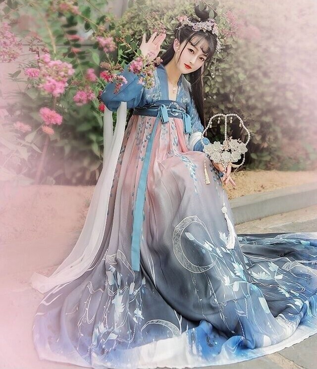 Traditional Chinese Dress: Hanfu 2pc/set