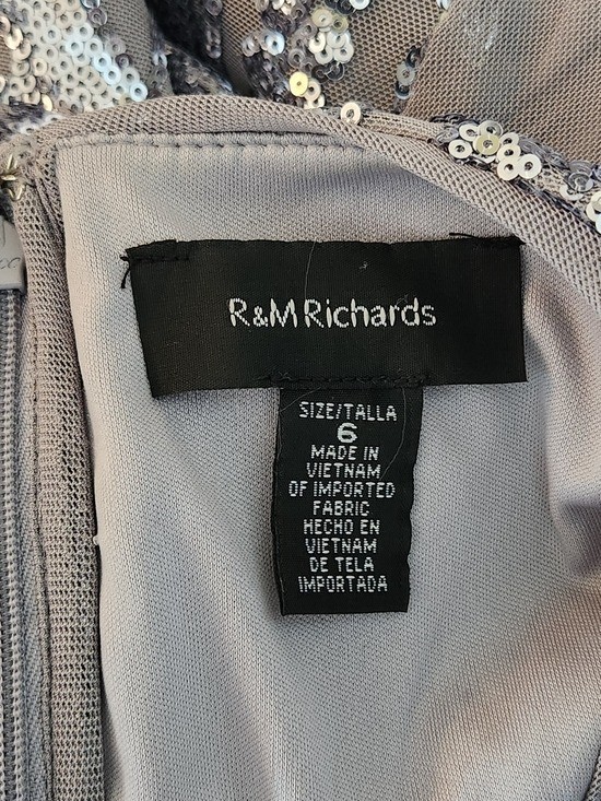 R&M Richards Gray and Silver Sequin Formal Dress Size 6 Mother of the Bride
