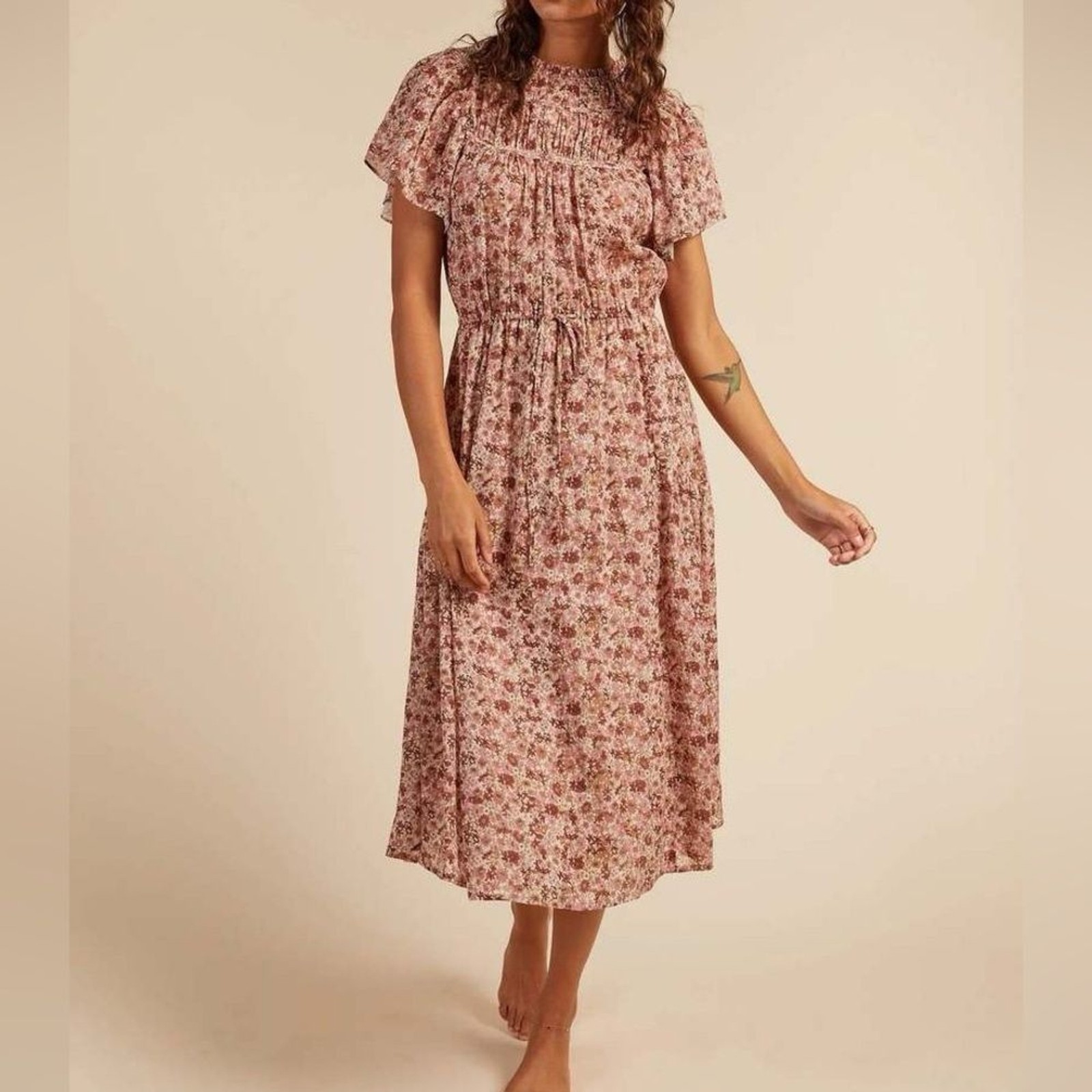 Trovata Floral Flutter Sleeve Midi Dress