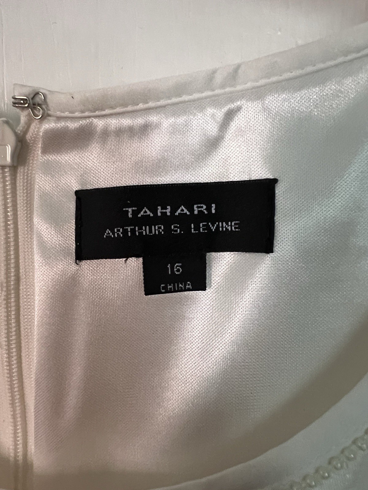 Tahari Arthur S. Levine Dress Ivory Textured Sleeveless Size 16 NWT