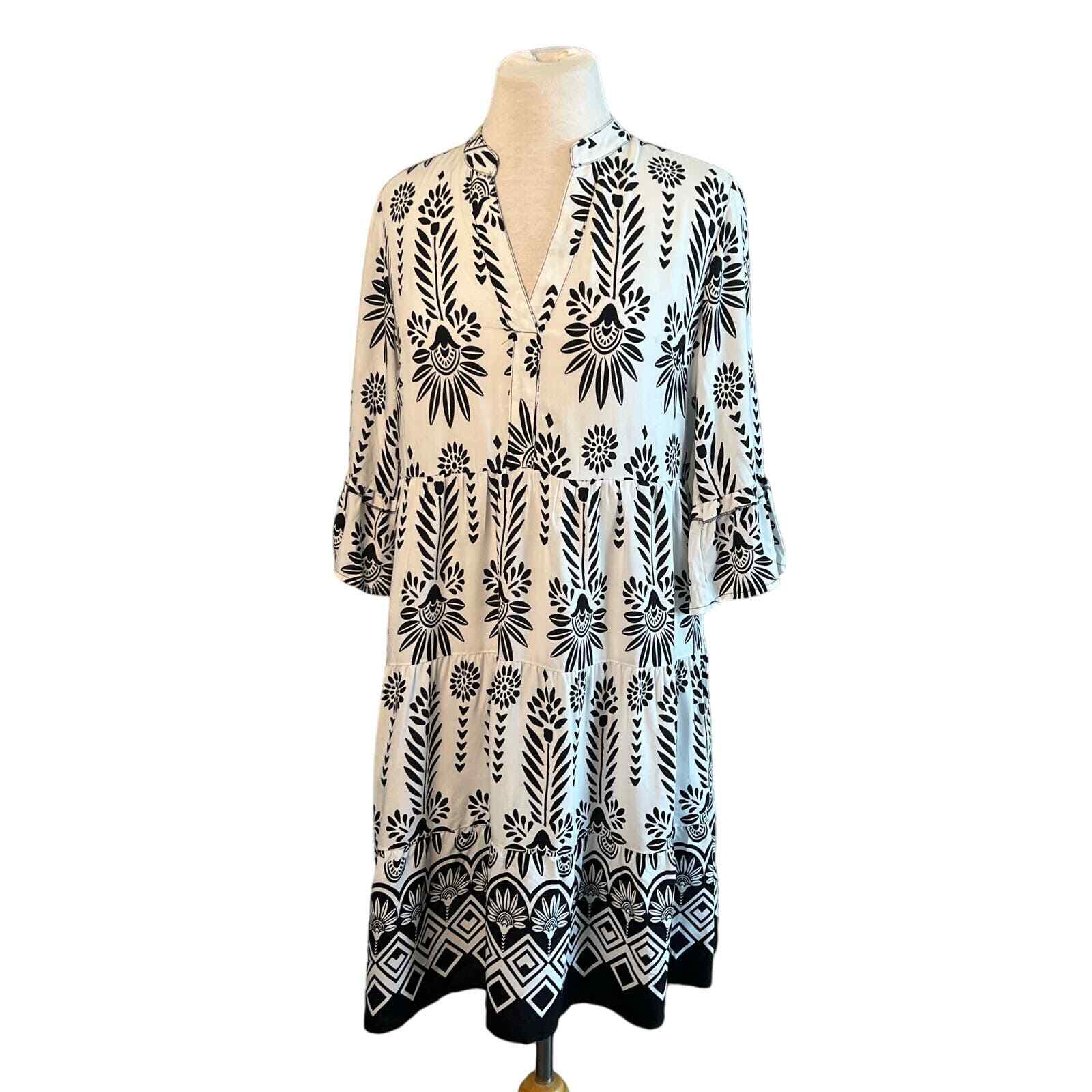 Mile Gabrielle Women’s S Black White Boho Floral Print Bell Sleeve Dress