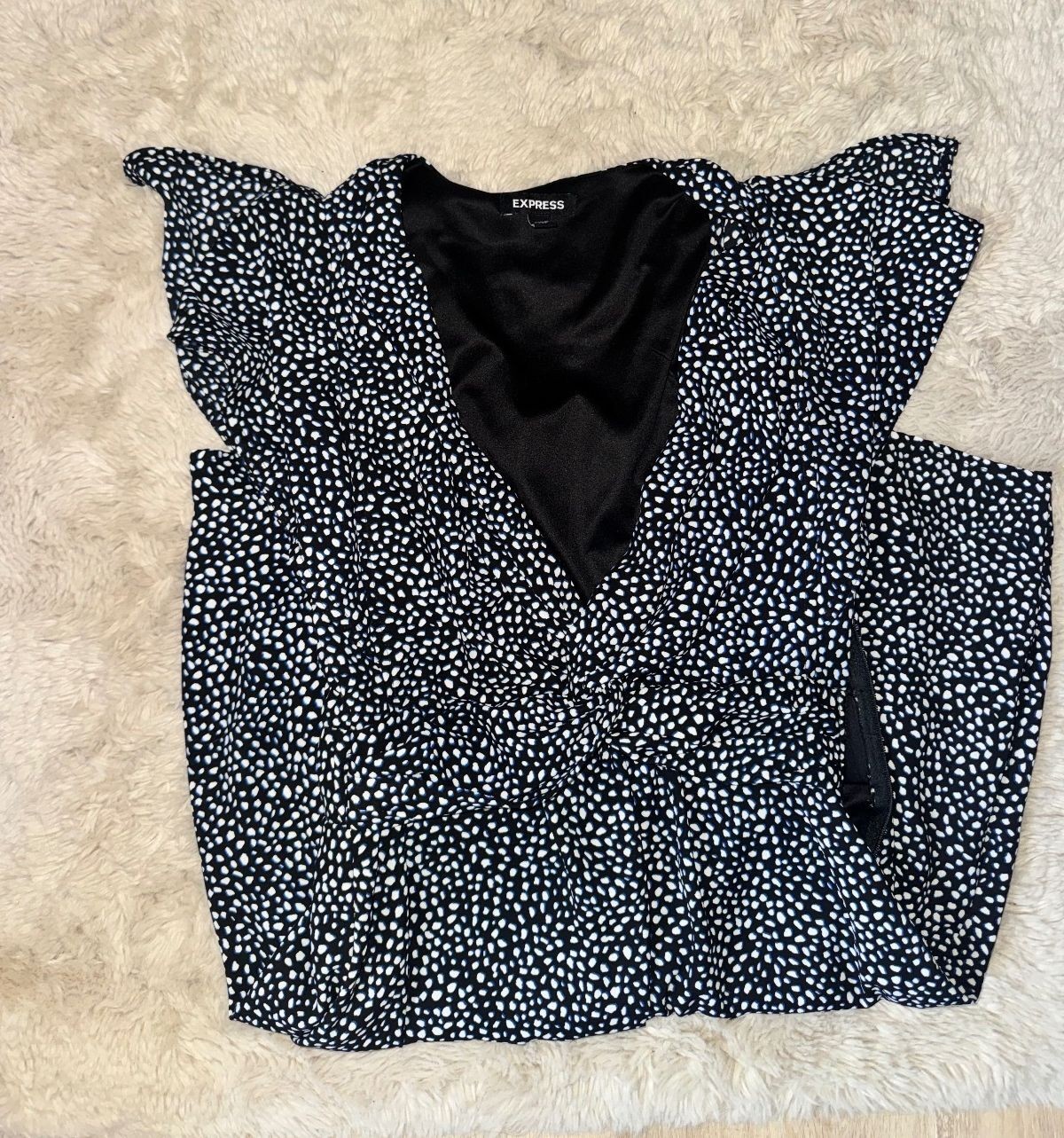 Express Black White Polka Dot Wrap Midi Dress XS Flutter Sleeve V-Neck