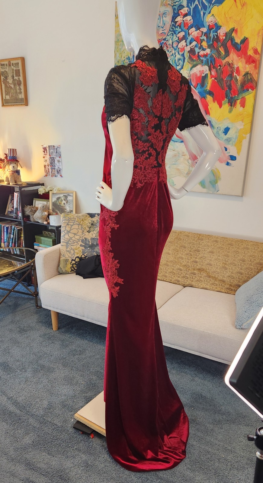 Red Carpet stretch velour dress with Chantilly and Alencon lace size S/M – NWT