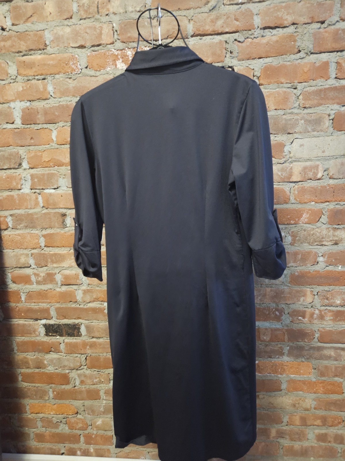 J. Mc LAUGHLIN BUTTON DOWN BLACK DRESS ROLL TAB SLEEVES