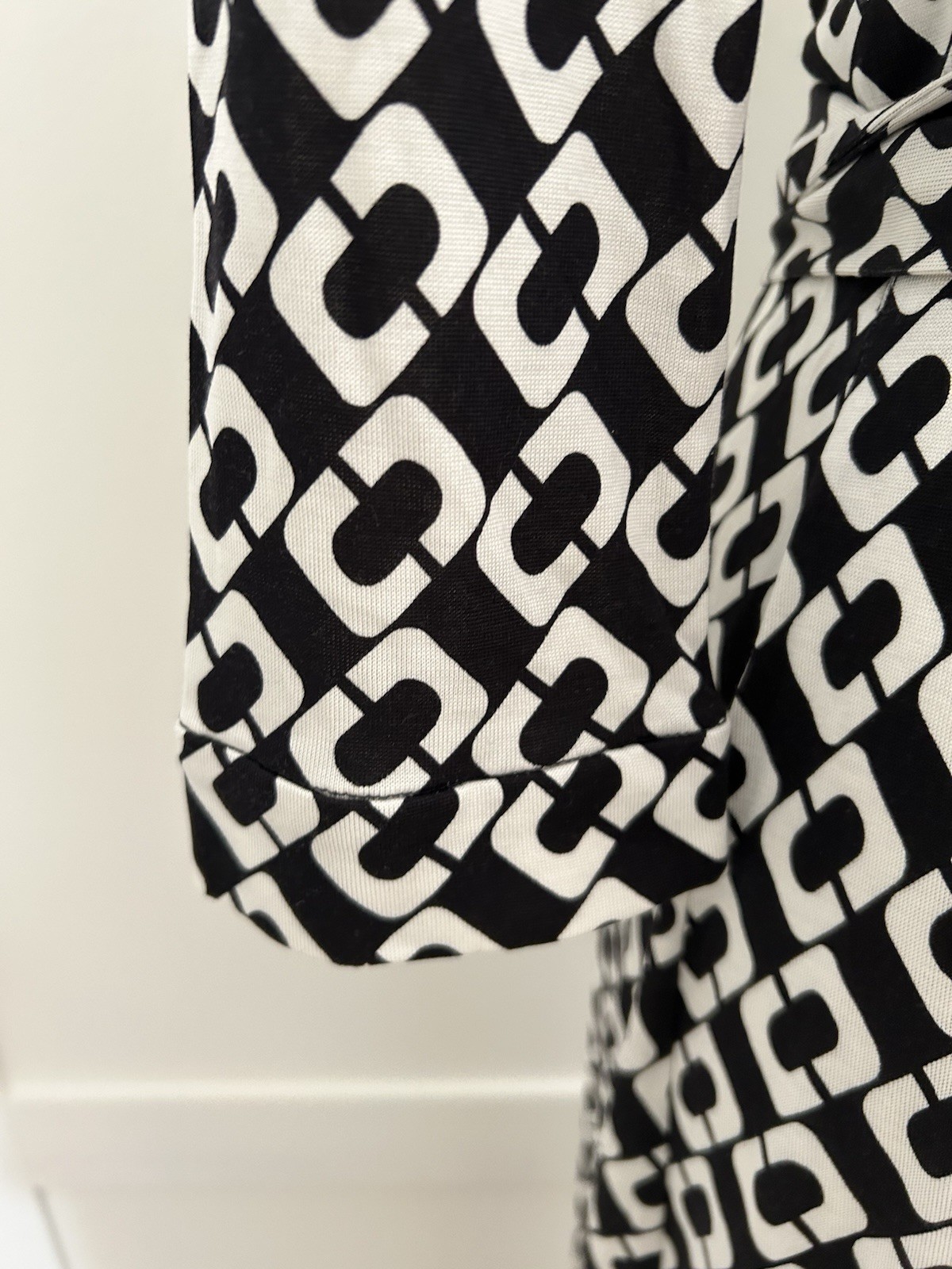 Size 2 4 DVF Diane von Furstenberg Iconic ABIGAIL Chain Link Wrap Maxi Dress