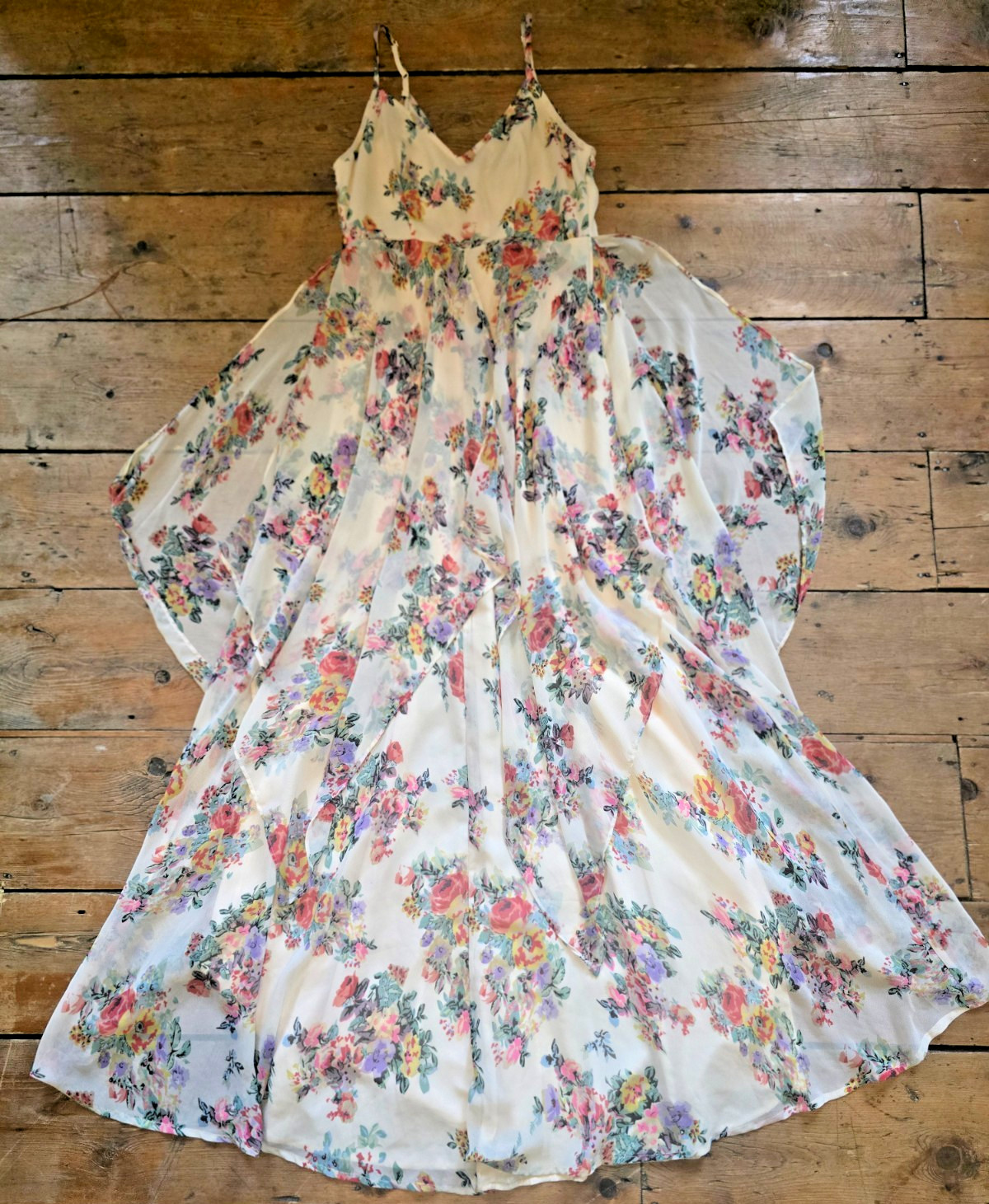 Gorgeous ASOS Floaty Tiered Ruffle Cream Floral Maxi Dress EU 38 UK 10 Worn Once