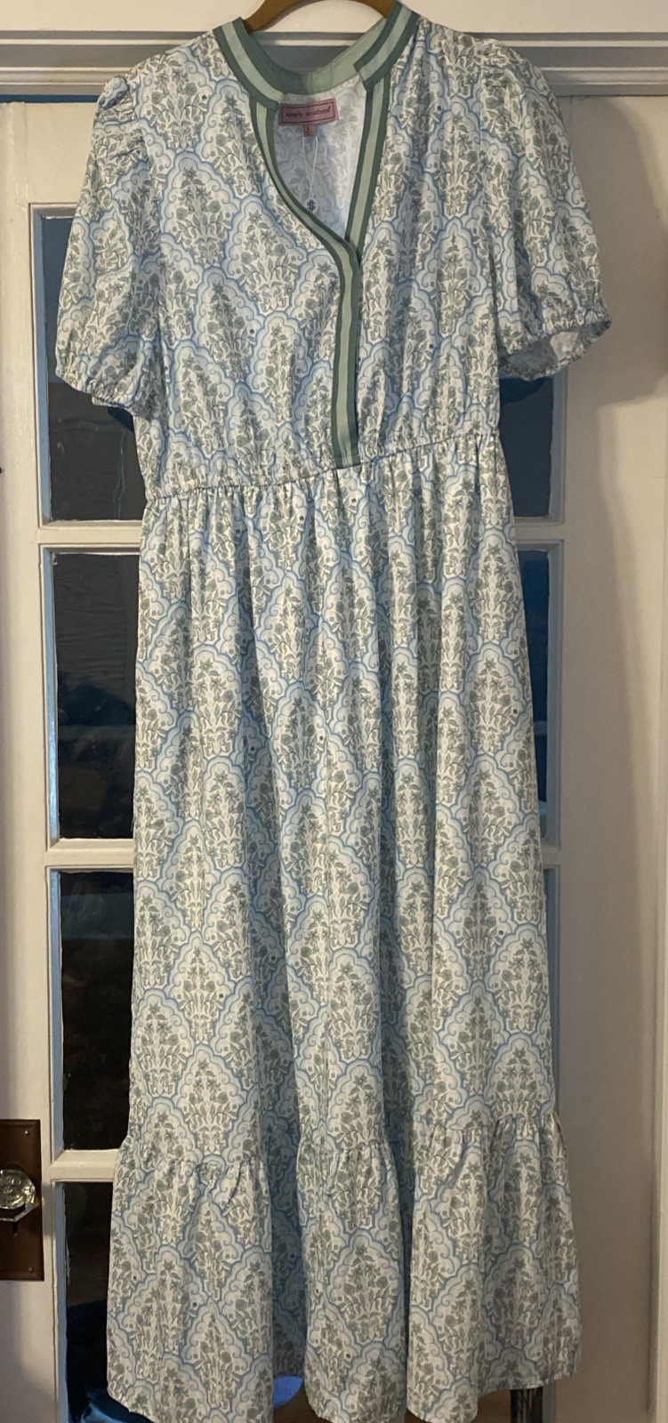 NWT Simply Southern Prim Y-Neck Dress Large Scalloped Flowers Green White Blue