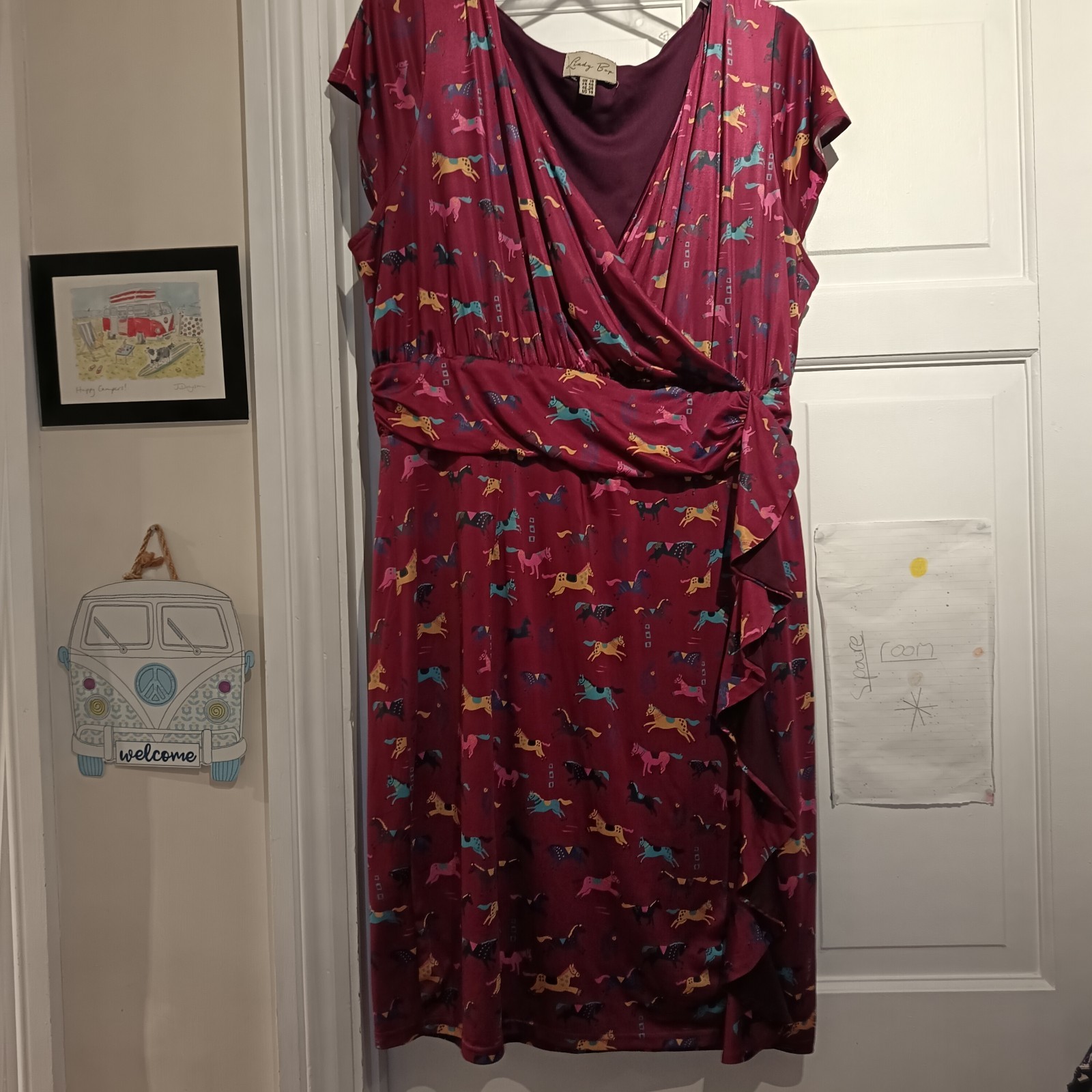 Lindy bop niamh burgundy wrap effect horse pattern satin dress UK 18