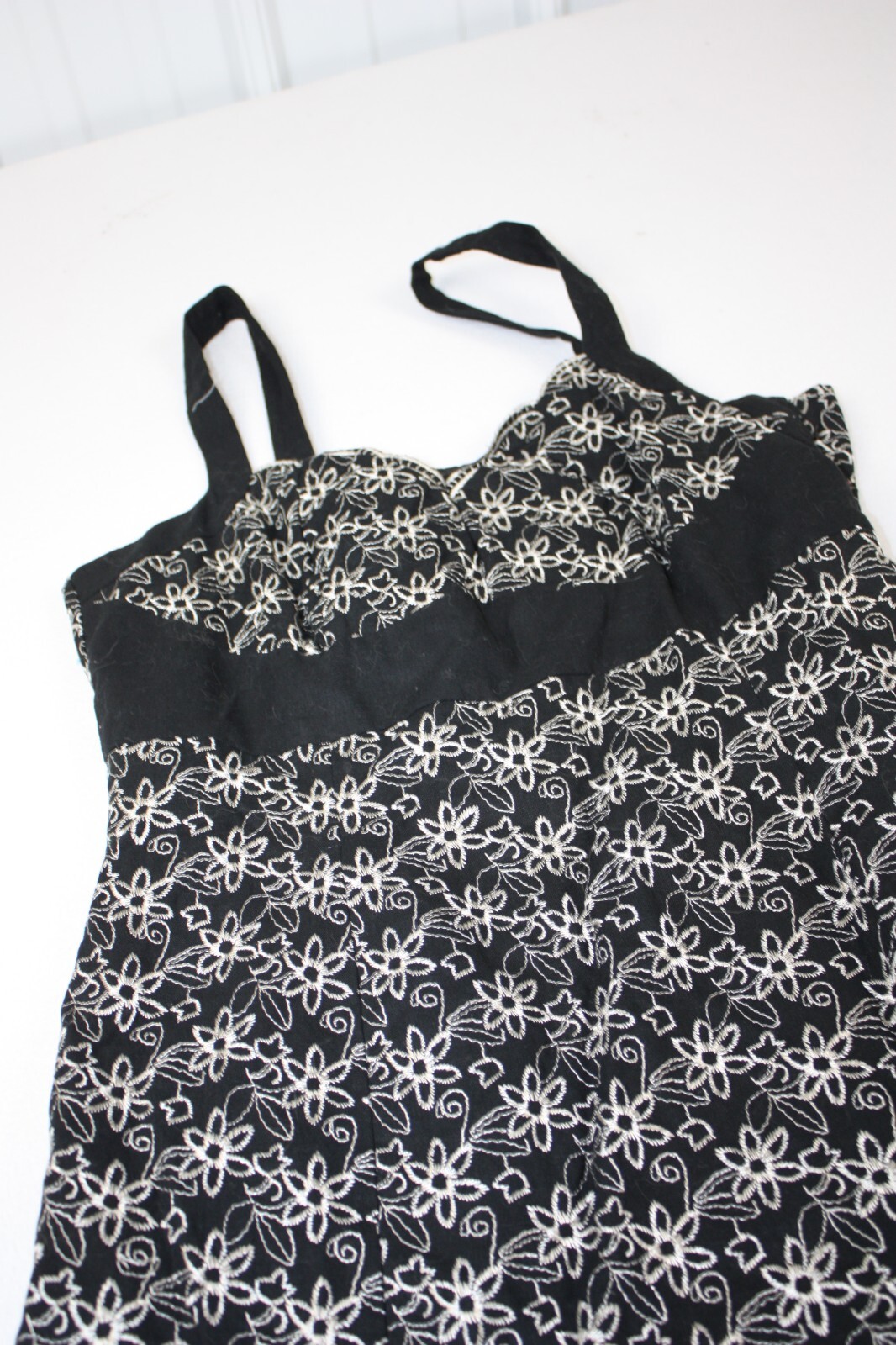 Vtg Black Floral Eyelet Sundress Boho Cottagecore Y2K Soft Girl Babydoll size 12