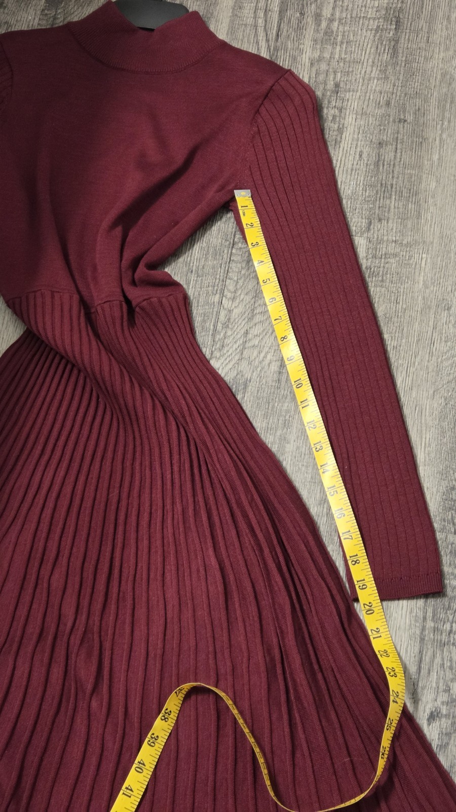 Sandra Darren Sweater Dress – Burgundy Mock Neck A-Line Midi Pleated Skirt – M
