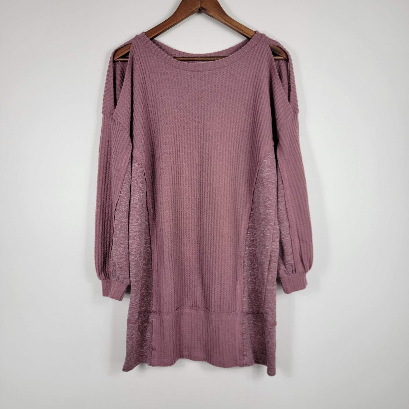Umgee Women’s Size Small Waffle Knit Dress Berry Long Sleeve Cold Shoulder