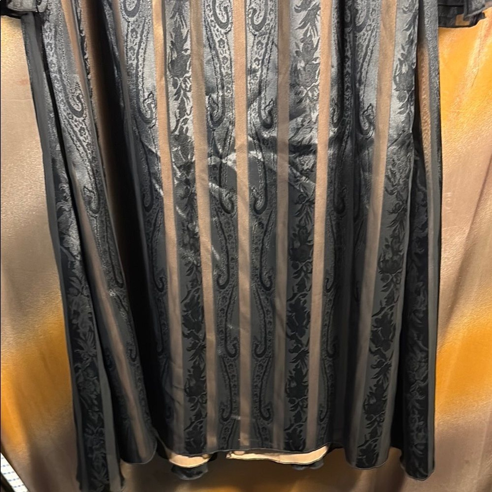 Vintage 80’s does Victorian Black‎ and Gold Striped Dress. Stuck zipper F1