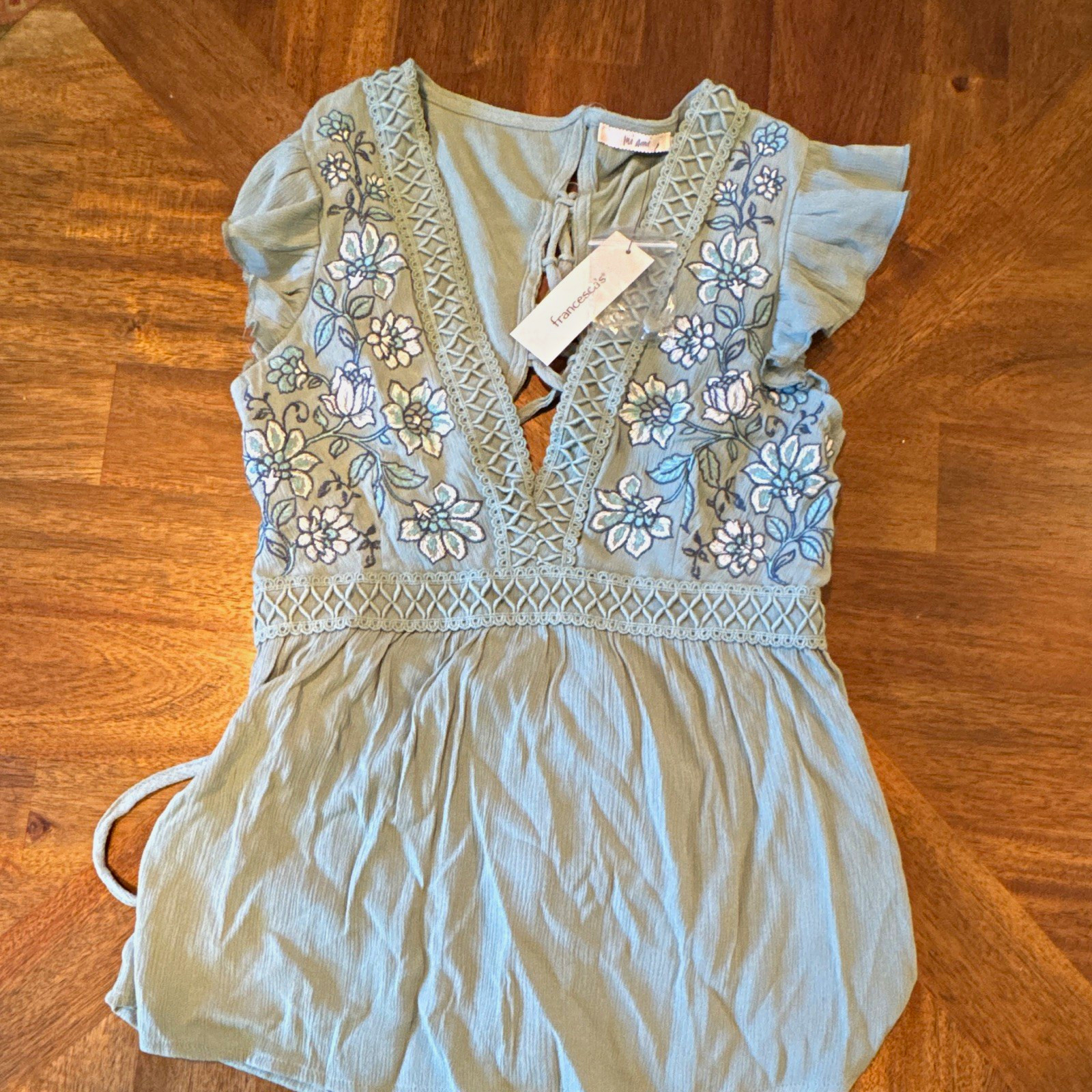 francesca’s sage green Floral Embroidered Mini Dress Puff Sleeve V-Neck Tie S