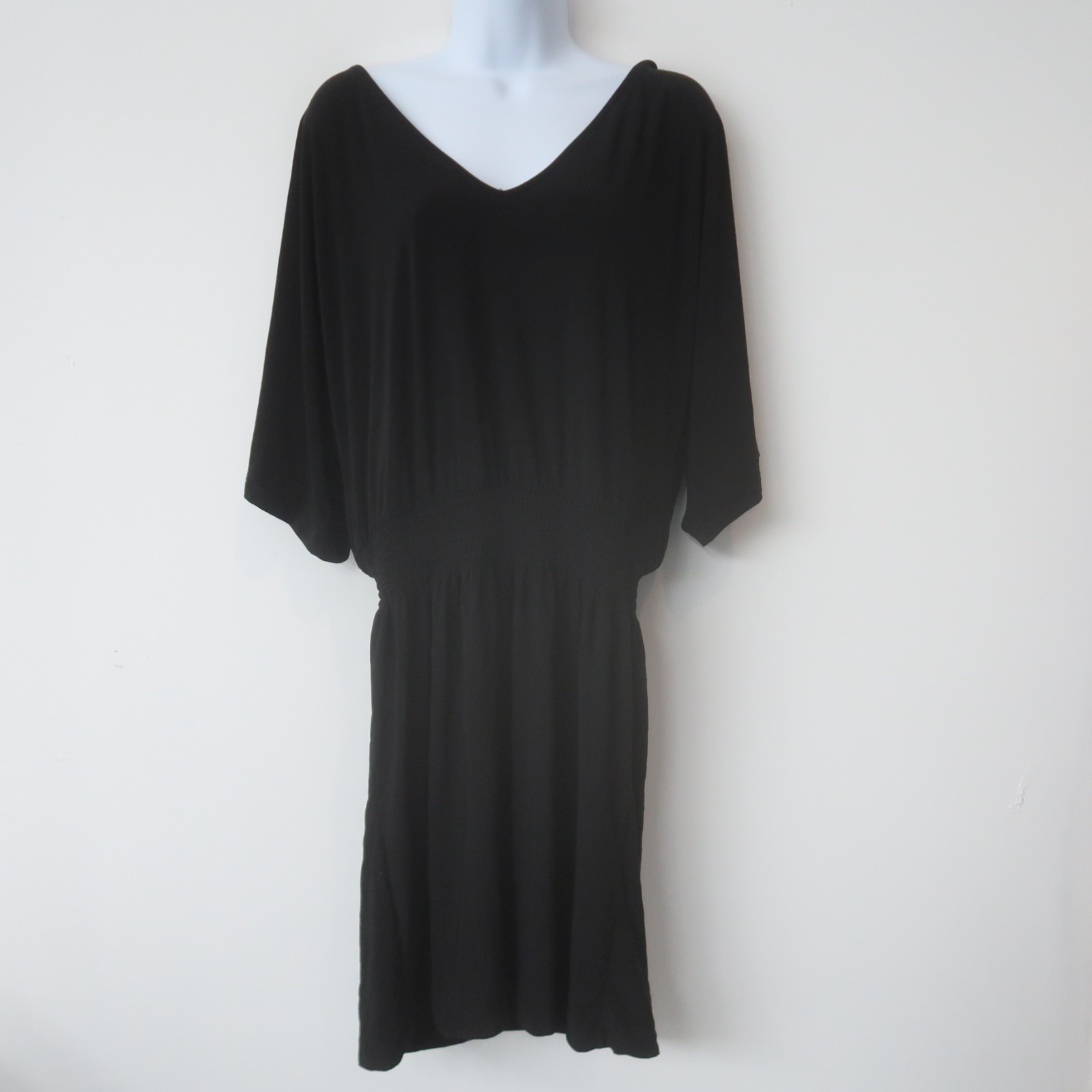 White House Black Market Dress Large Stretchy Non Wrinkle Smocked Short Sleeve
