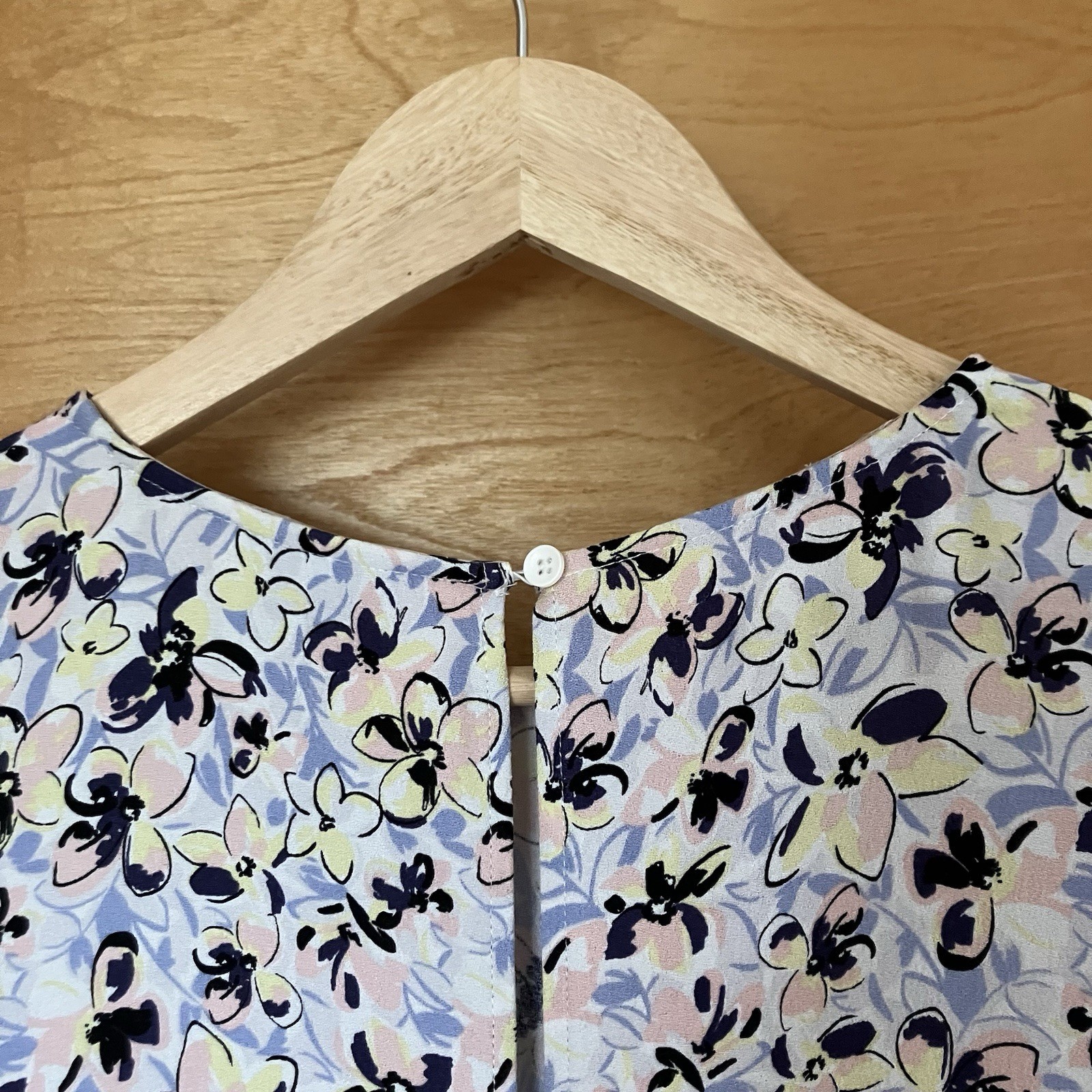 Oliver Bonas Pastel Floral Viscose Midi Dress (UK 14) VGC
