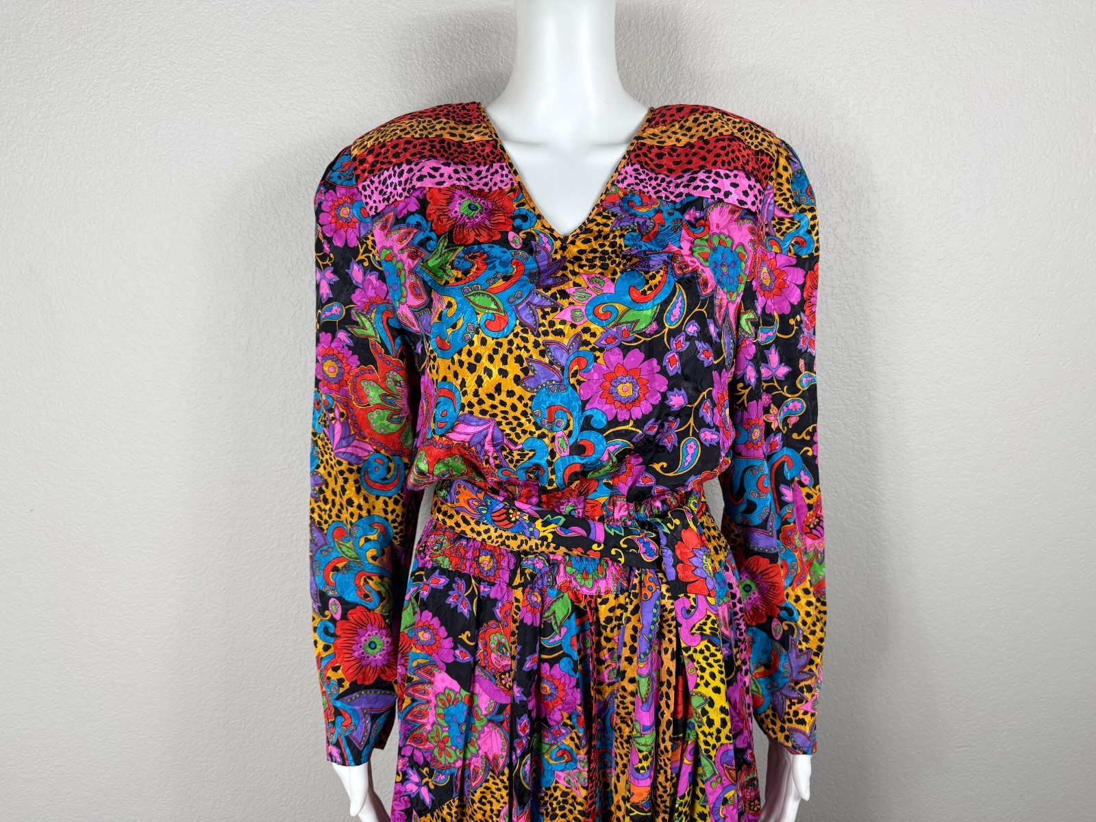 DIANE FREIS ORIGINAL Dress 100% Silk Vivid Multi Print with Tie Small? – NTSF