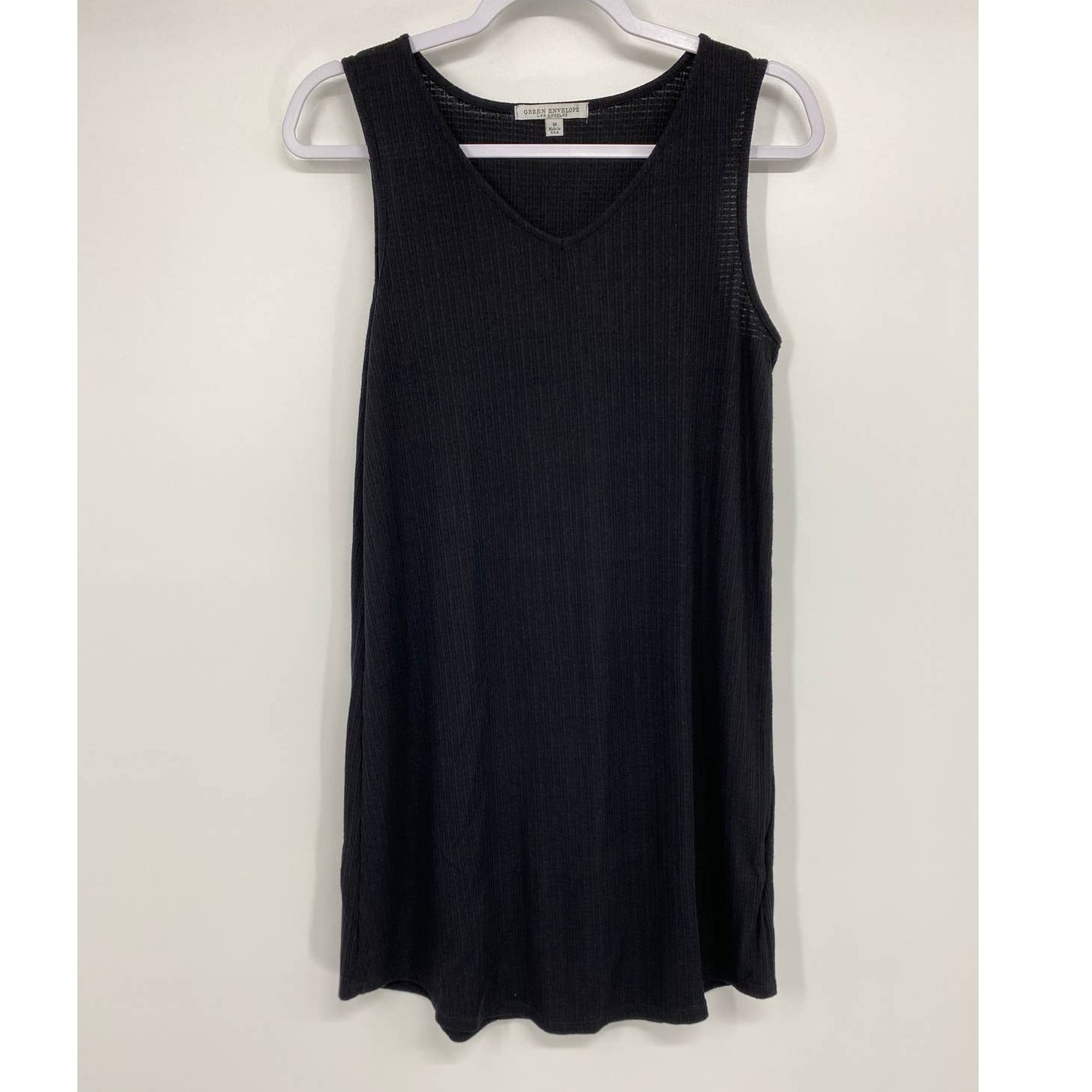 Green Envelope Womens Black Shift Dress V-Neck Sleeveless NEW Medium