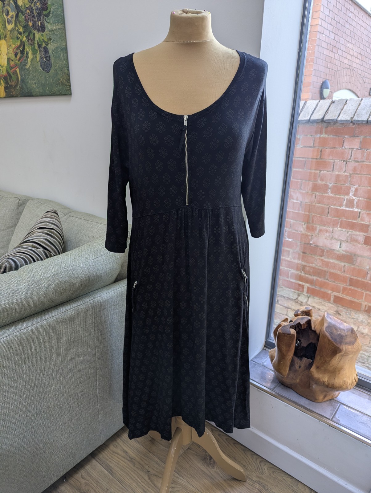 Masai Clothing Company Dress XL 16 black print jersey zip front pockets vari hem