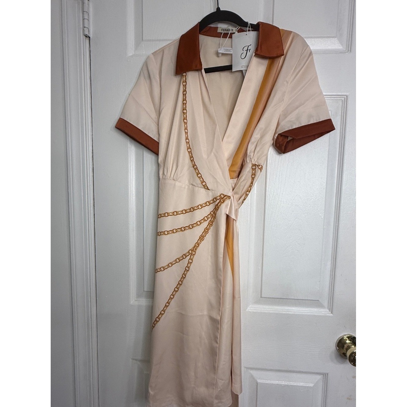 Fehaute Satin Chain Print Wrap Midi Dress NWT Size 6 Neutral Resort Luxe