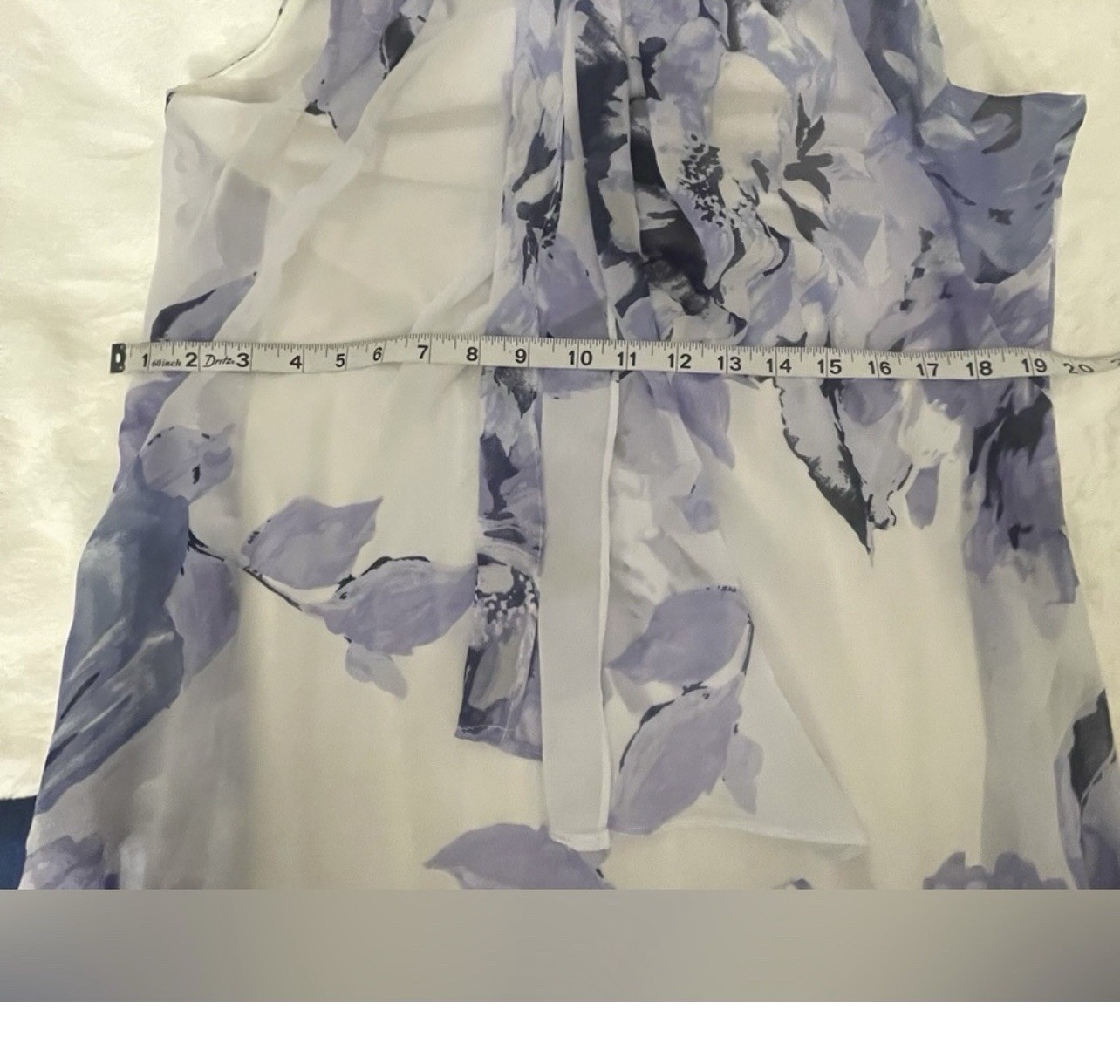 Bonito Vestido Floral Marca Robbie Bee En Color Blanco Y Purple Hecho Para Ti
