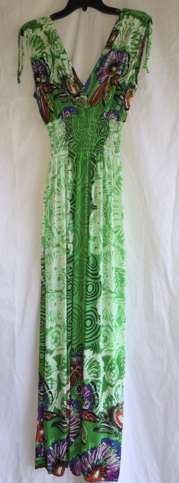 Hawaiian-style NWT Women’s Multi-colored Floral Halter Maxi Dress – Sz L